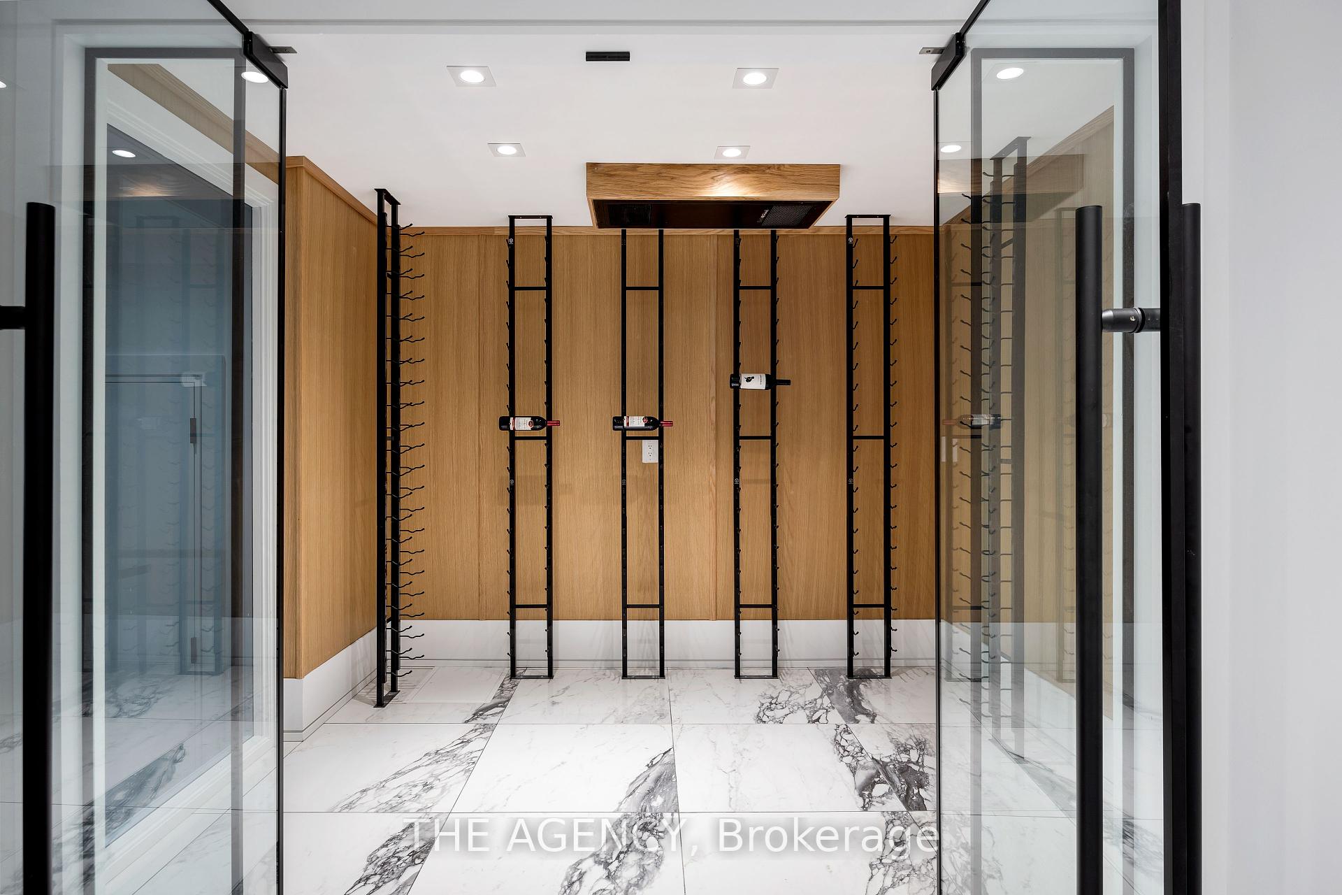 91 Valecrest Dr, Toronto, ON M9A4P5 | 4 Bedroom 8 Bathroom Detached House | Image 20