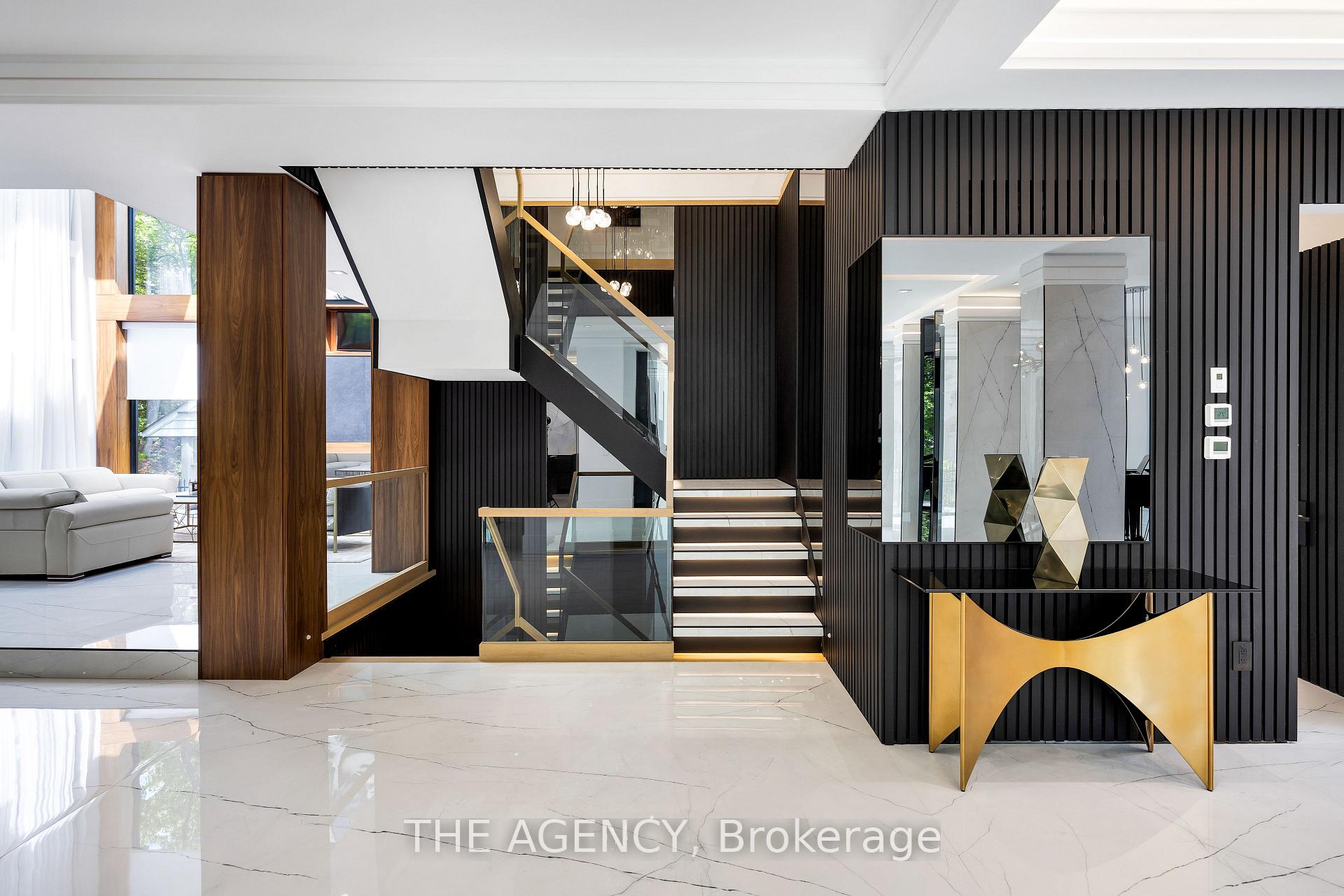 91 Valecrest Dr, Toronto, ON M9A4P5 | 4 Bedroom 8 Bathroom Detached House | Image 6