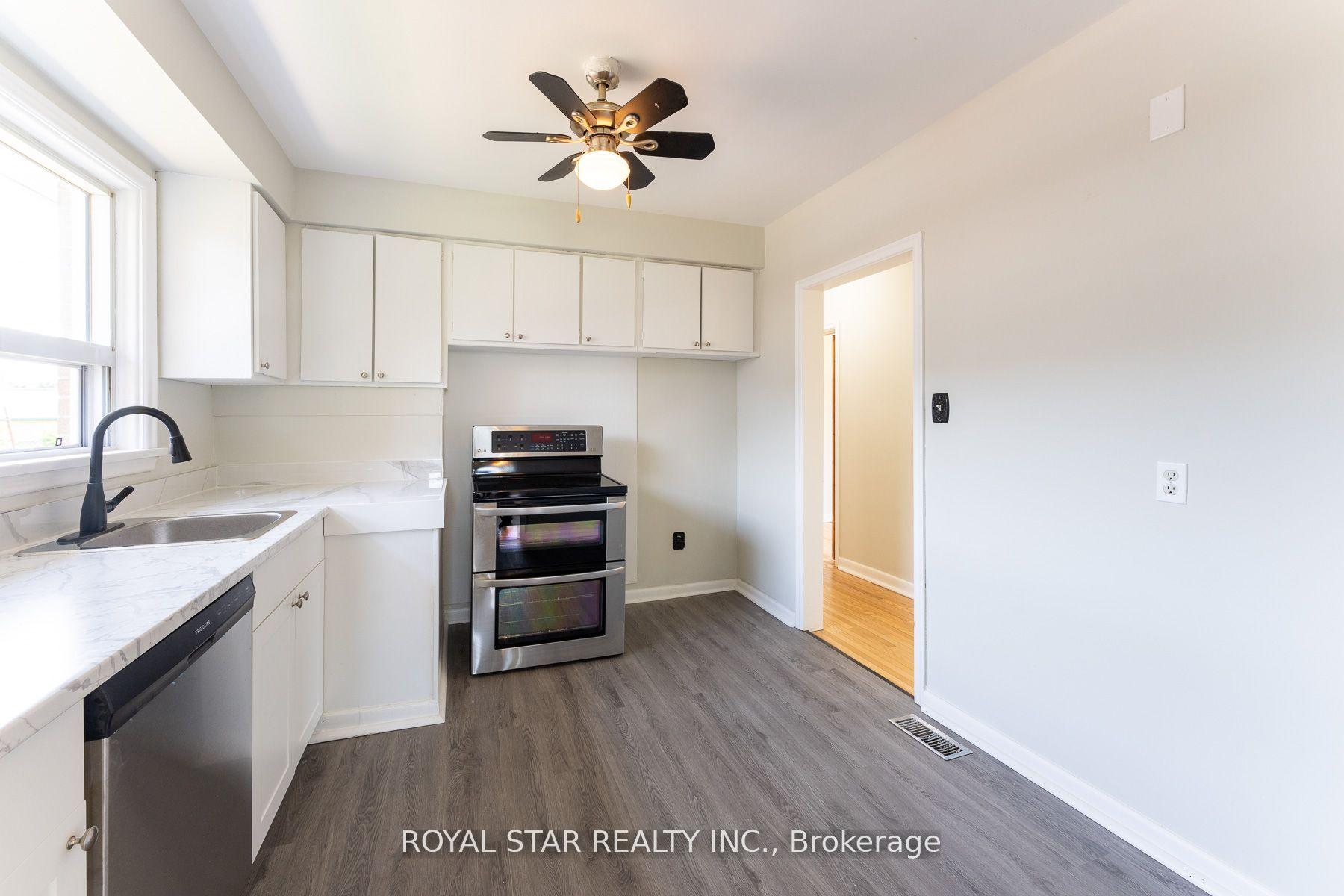 179 Wellesworth Dr, Toronto, ON M9C4S3 | 3 Bedroom 2 Bathroom Detached House | Image 8