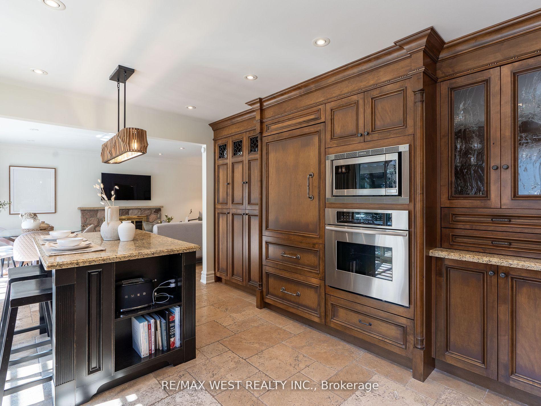 57 Edenvale Cres, Toronto, ON M9A4A5 | 4 Bedroom 5 Bathroom Detached House | Image 10