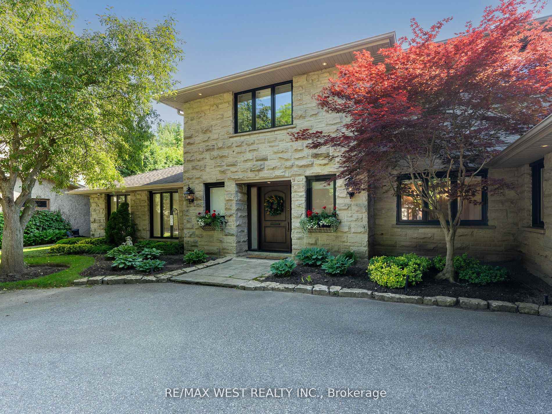 57 Edenvale Cres, Toronto, ON M9A4A5 | 4 Bedroom 5 Bathroom Detached House | Image 3