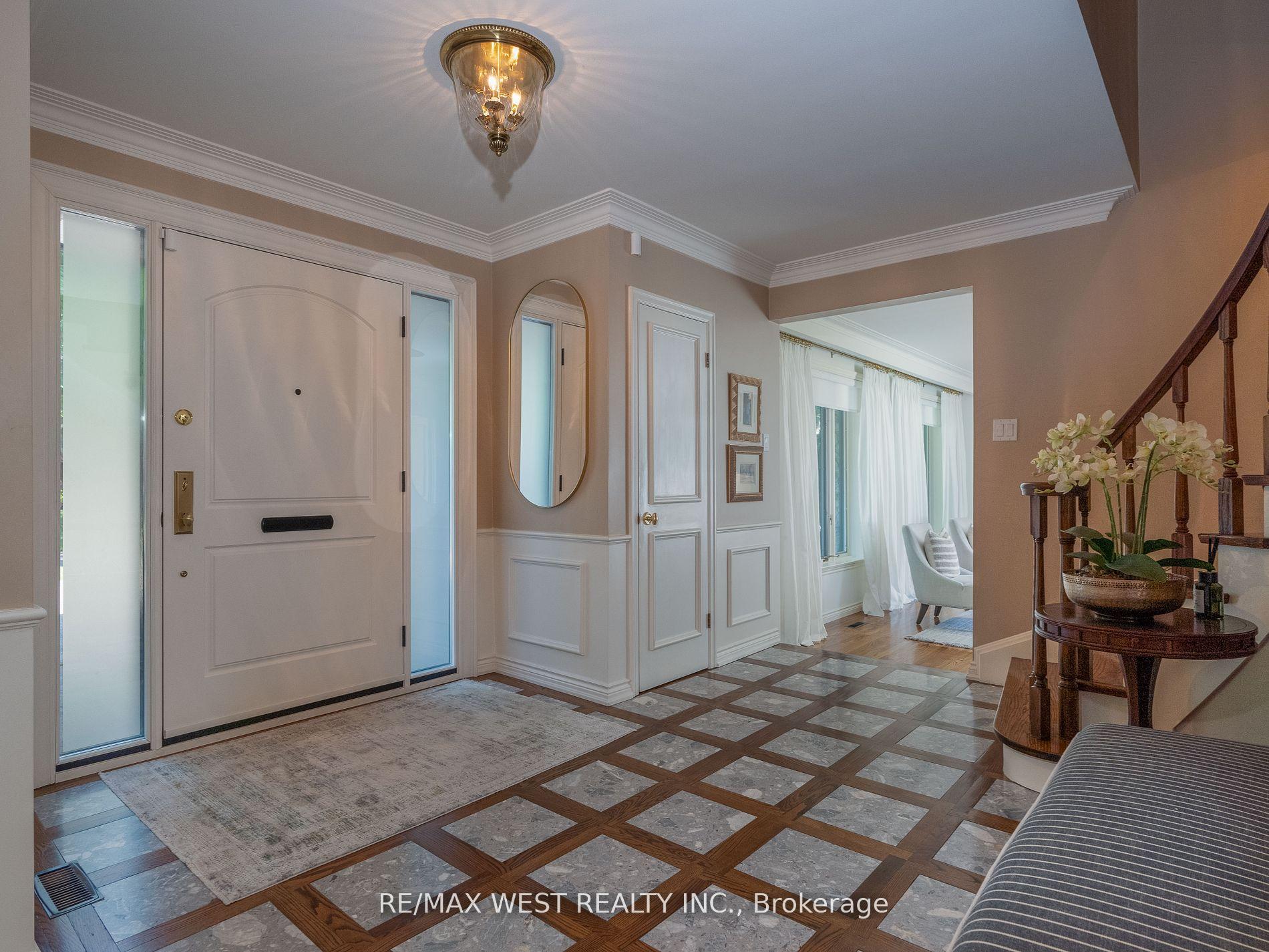 57 Edenvale Cres, Toronto, ON M9A4A5 | 4 Bedroom 5 Bathroom Detached House | Image 4