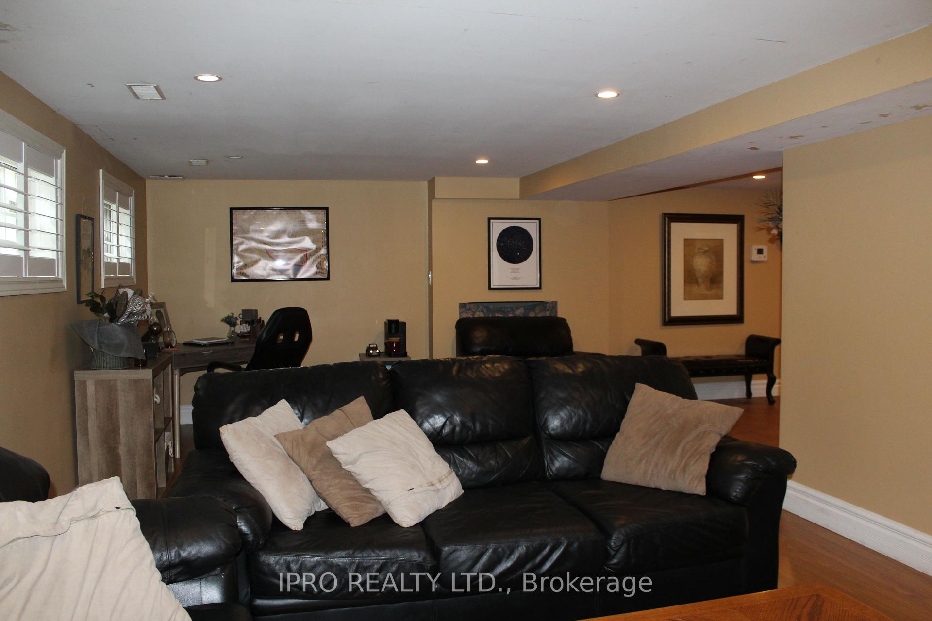 76 Stavely Cres, Toronto, ON M9W2C8 | 3 Bedroom 3 Bathroom Detached House | Image 30