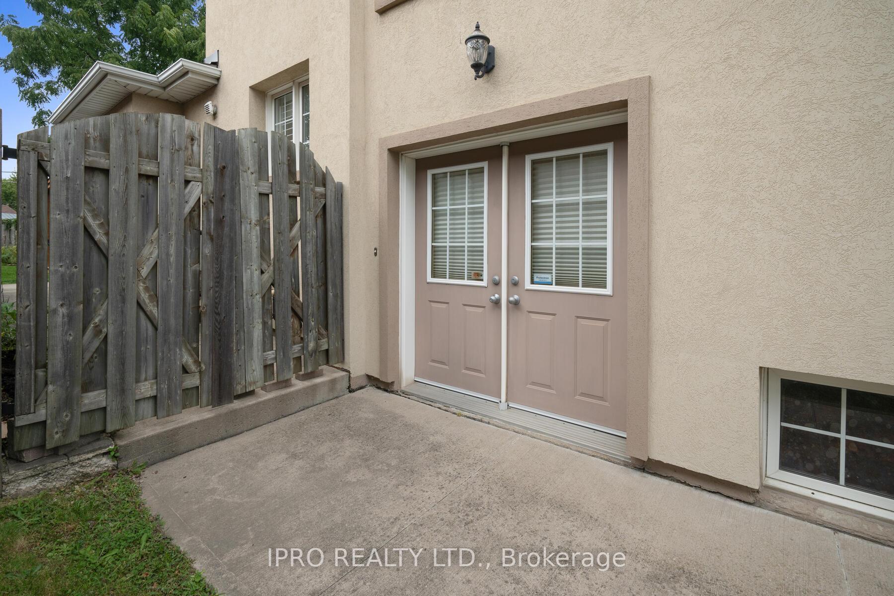 76 Stavely Cres, Toronto, ON M9W2C8 | 3 Bedroom 3 Bathroom Detached House | Image 34