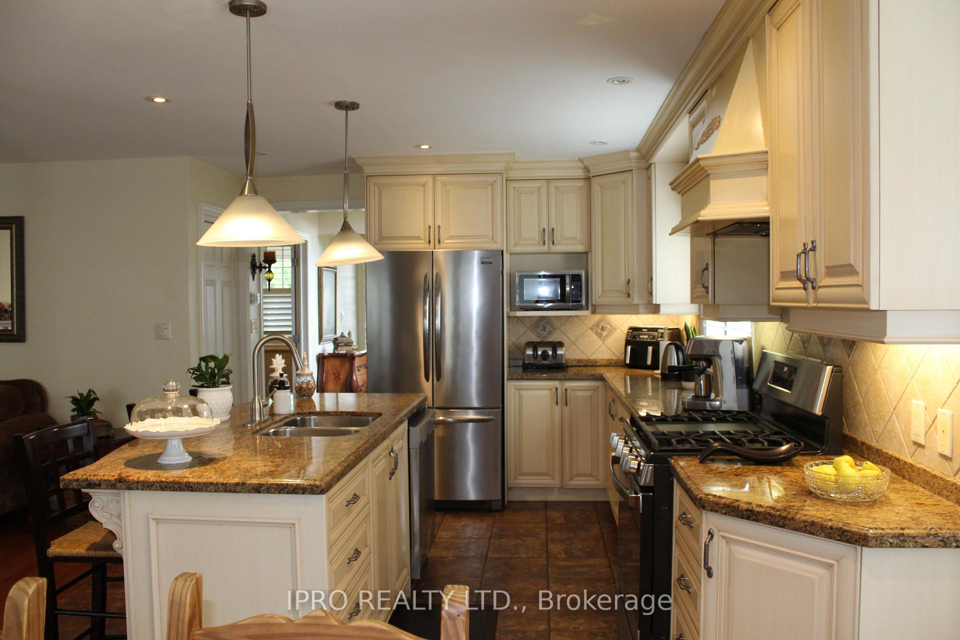 76 Stavely Cres, Toronto, ON M9W2C8 | 3 Bedroom 3 Bathroom Detached House | Image 8