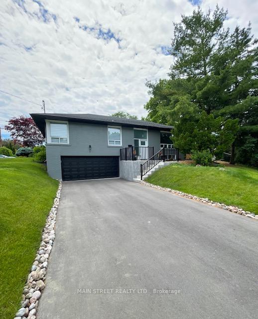 1 Hillavon Dr S, Toronto, ON M9B2P4 | 3 Bedroom 2 Bathroom Detached House | Image 5