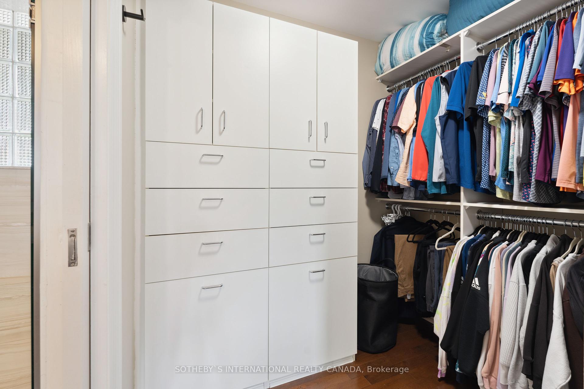 8 Courtsfield Cres, Toronto, ON M9A4S9 | 4 Bedroom 4 Bathroom Detached House | Image 18