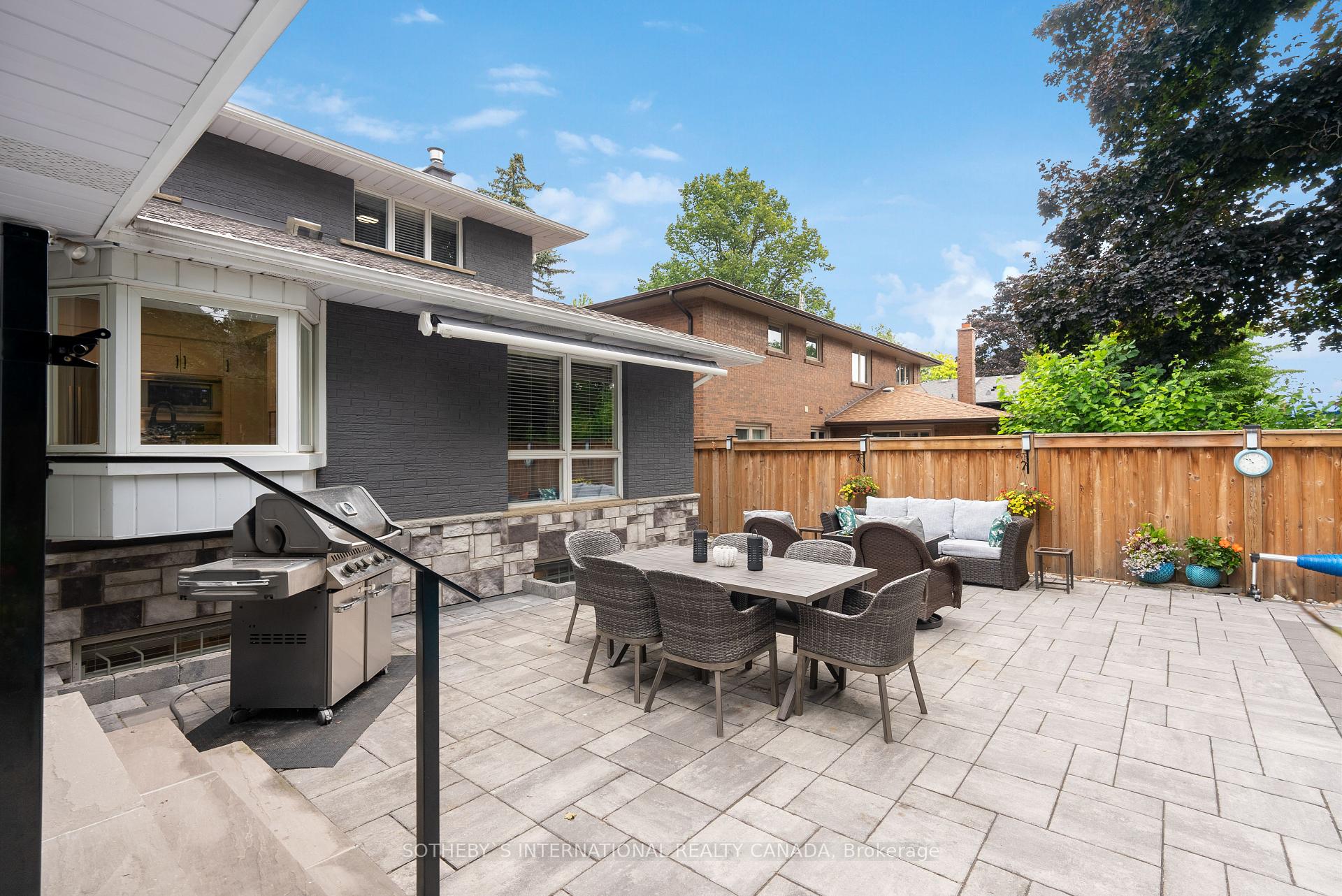 8 Courtsfield Cres, Toronto, ON M9A4S9 | 4 Bedroom 4 Bathroom Detached House | Image 33