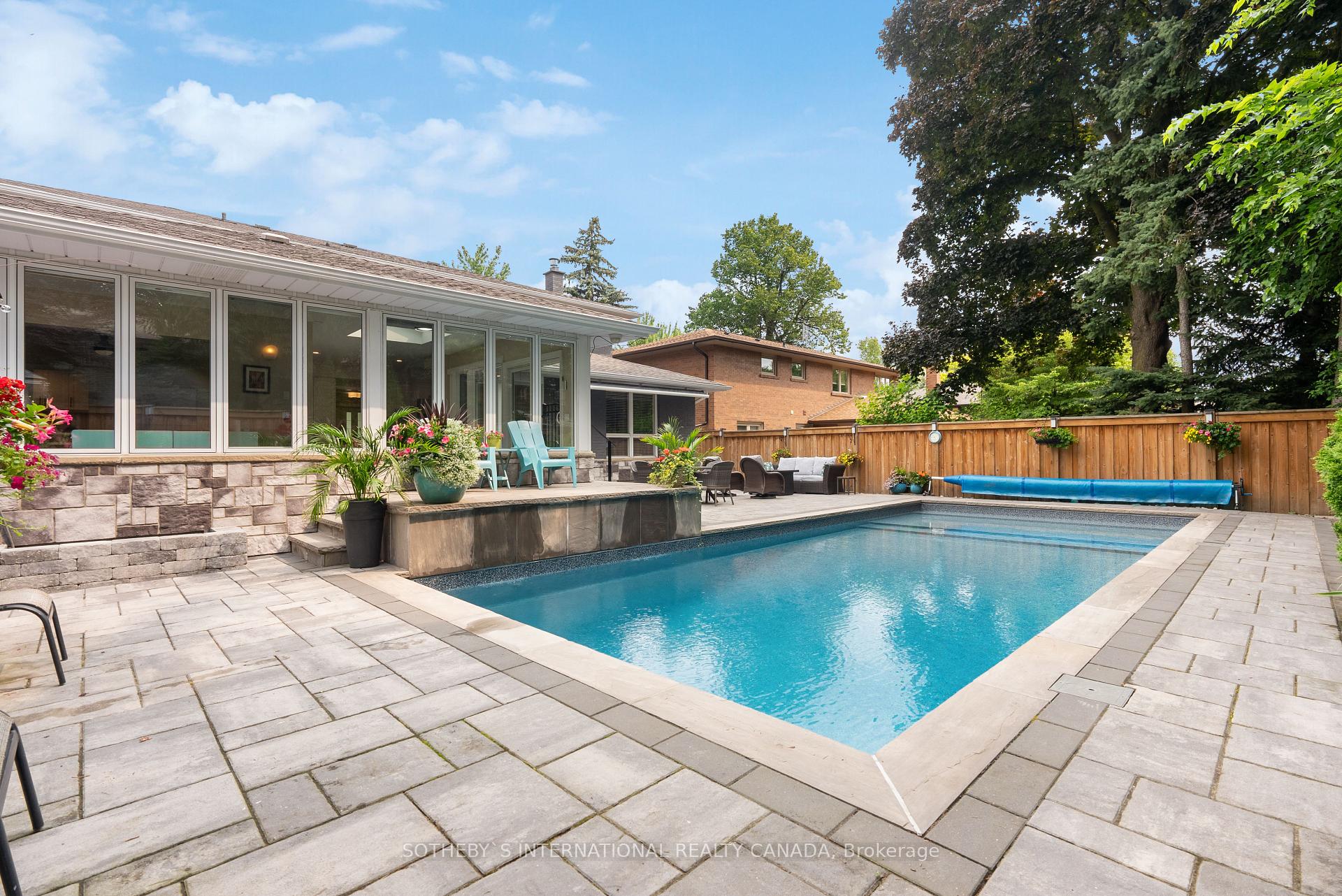 8 Courtsfield Cres, Toronto, ON M9A4S9 | 4 Bedroom 4 Bathroom Detached House | Image 37