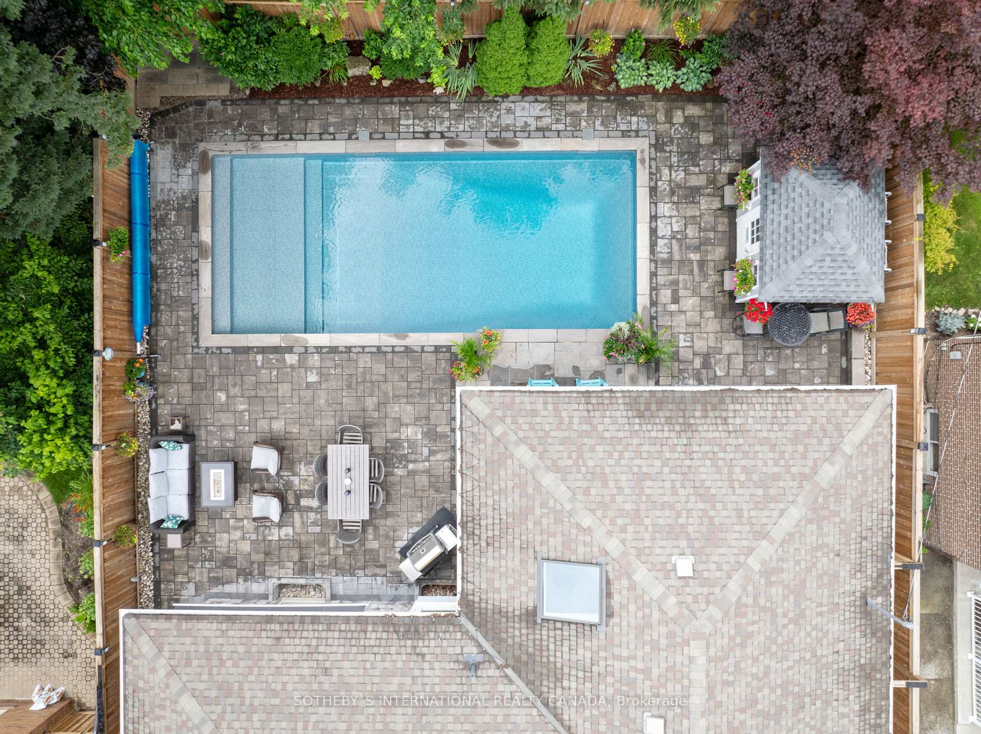 8 Courtsfield Cres, Toronto, ON M9A4S9 | 4 Bedroom 4 Bathroom Detached House | Image 39