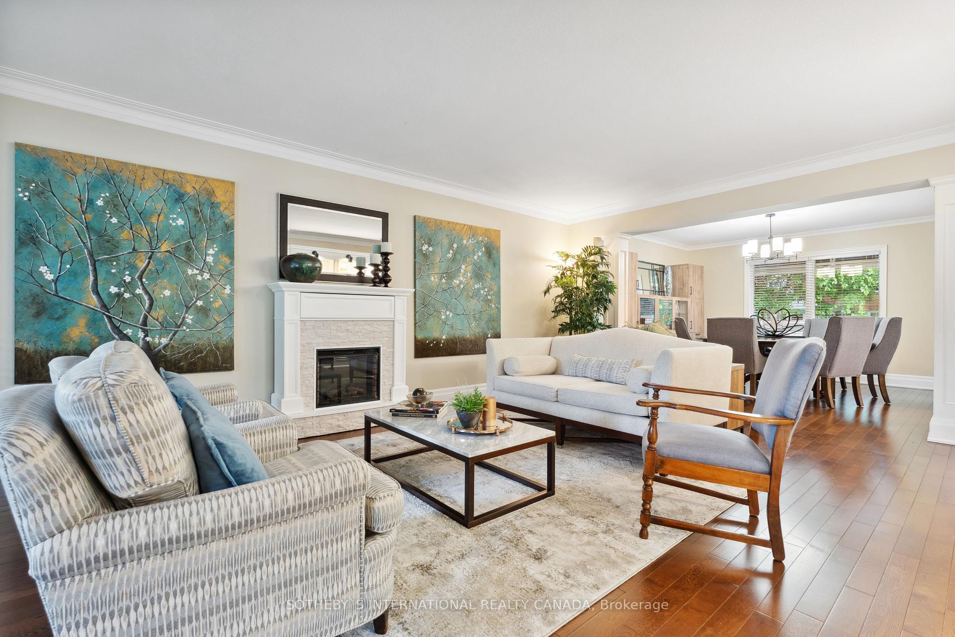 8 Courtsfield Cres, Toronto, ON M9A4S9 | 4 Bedroom 4 Bathroom Detached House | Image 4