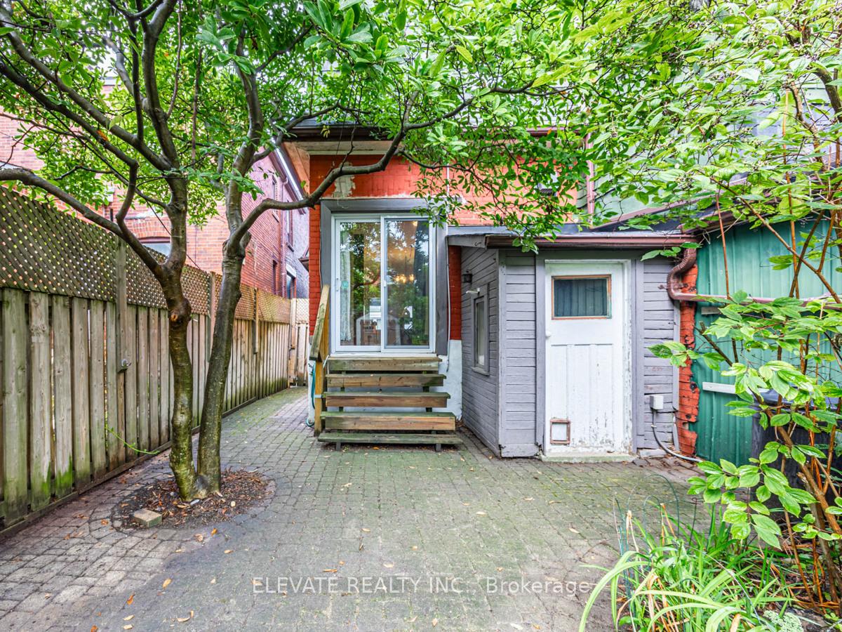 77 Emerson Ave, Toronto, ON M6H3S7 | 3 Bedroom 2 Bathroom Semi-Detached House | Image 23