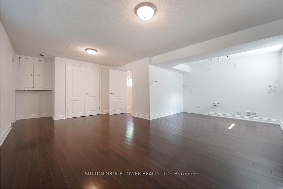 225 Park Lawn Rd, Toronto, ON M8Y3J3 | 3 Bedroom 2 Bathroom Detached House | Image 28