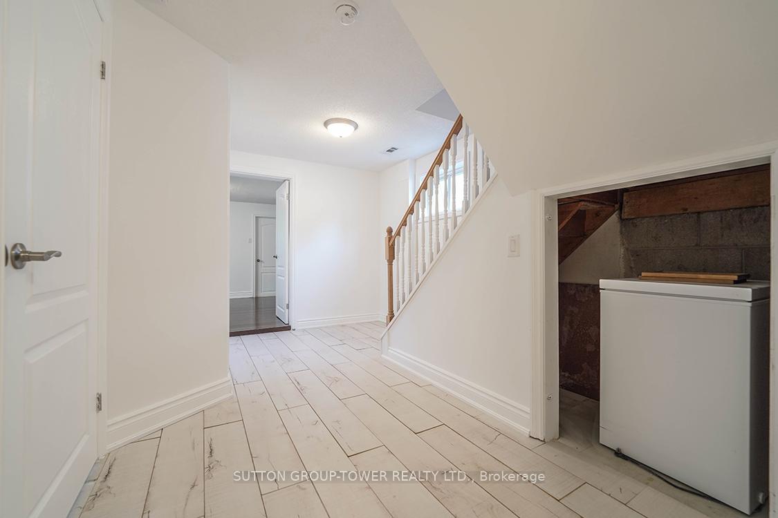 225 Park Lawn Rd, Toronto, ON M8Y3J3 | 3 Bedroom 2 Bathroom Detached House | Image 30