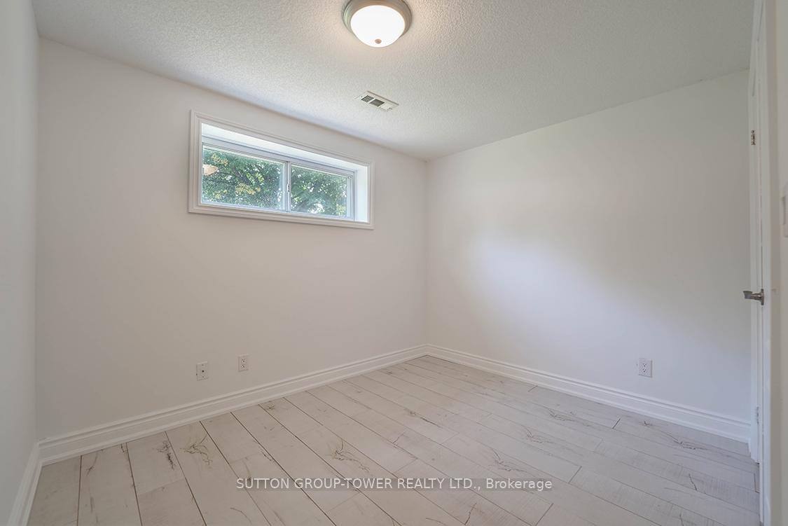 225 Park Lawn Rd, Toronto, ON M8Y3J3 | 3 Bedroom 2 Bathroom Detached House | Image 33