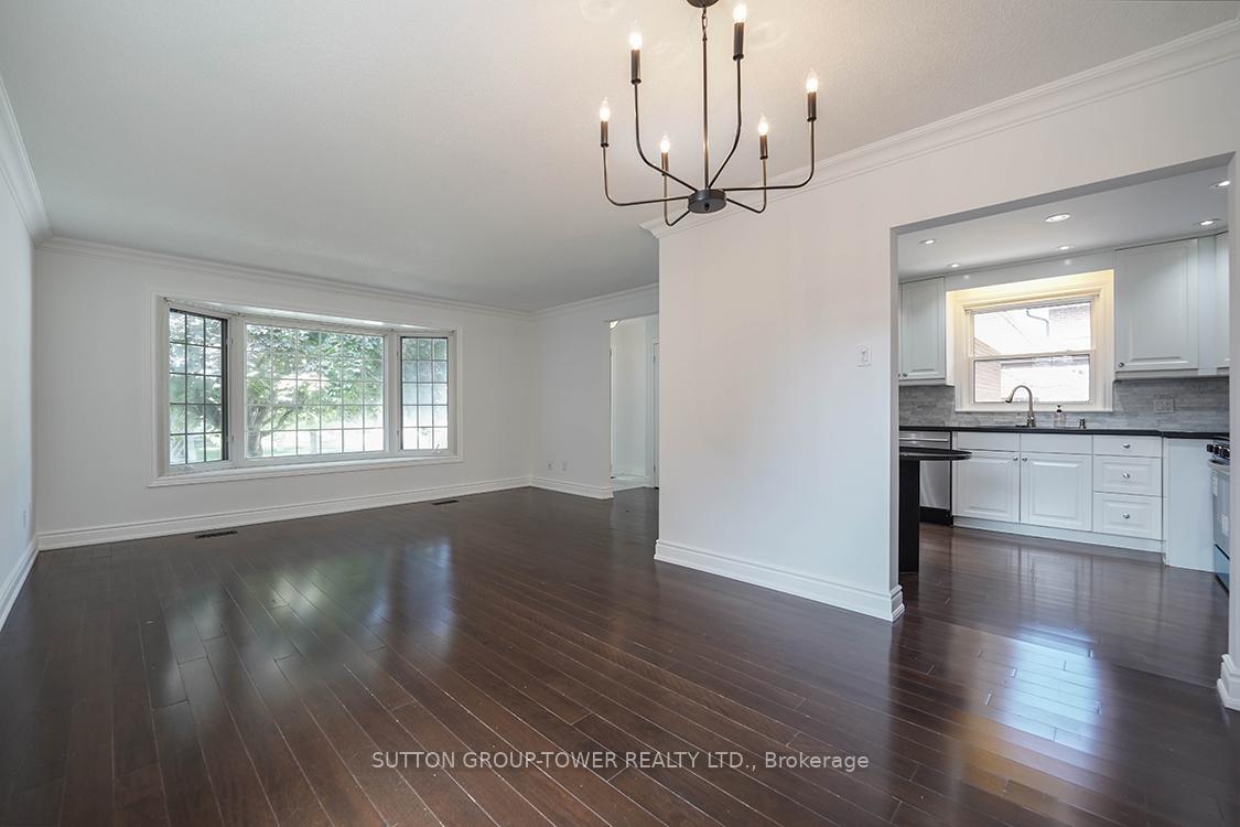 225 Park Lawn Rd, Toronto, ON M8Y3J3 | 3 Bedroom 2 Bathroom Detached House | Image 7