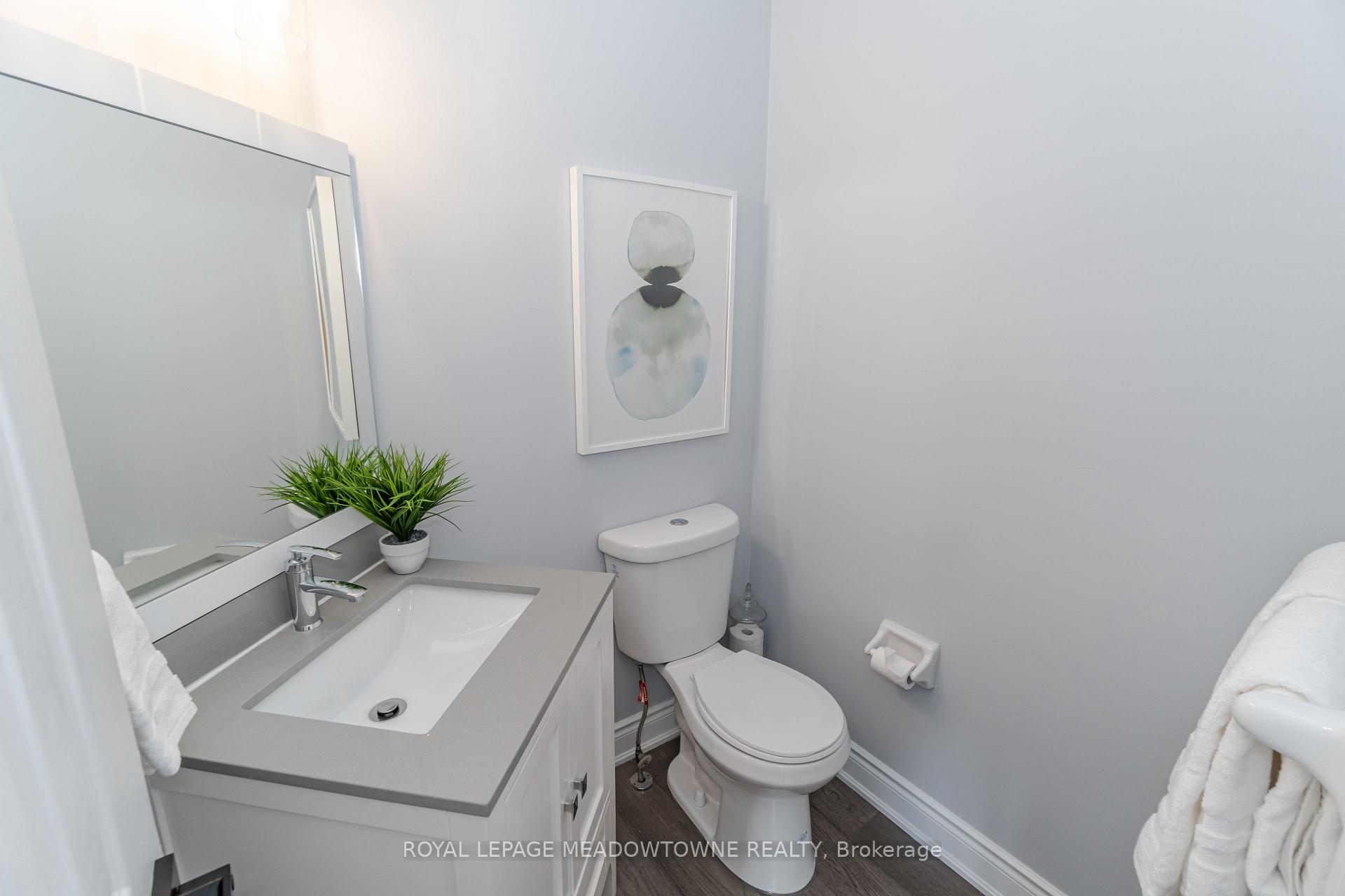 7129 Gillespie Lane, Mississauga, ON L5W1E8 | 4 Bedroom 4 Bathroom Detached House | Image 20