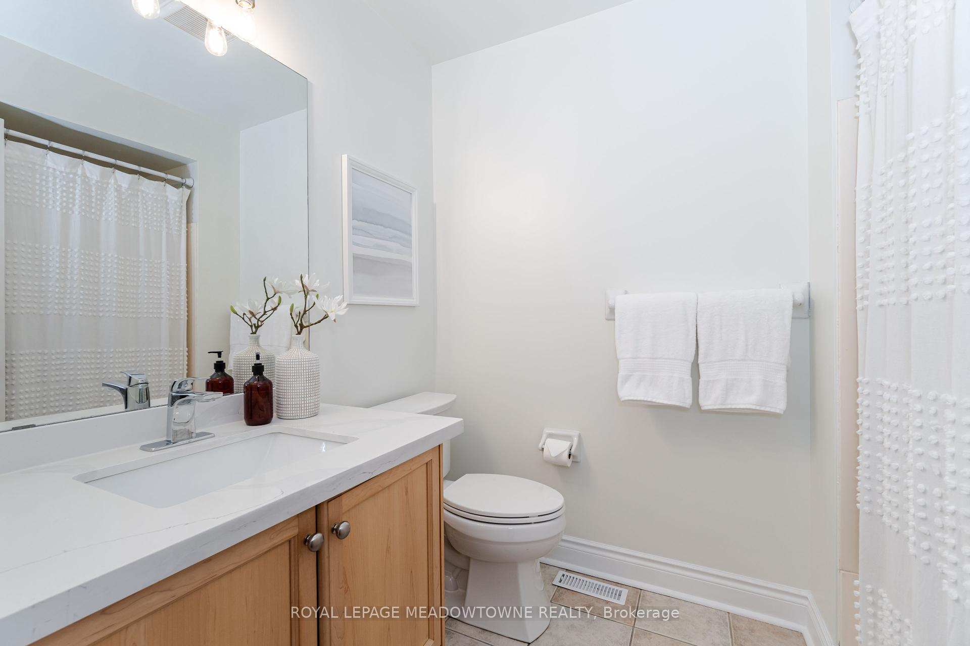 7129 Gillespie Lane, Mississauga, ON L5W1E8 | 4 Bedroom 4 Bathroom Detached House | Image 31