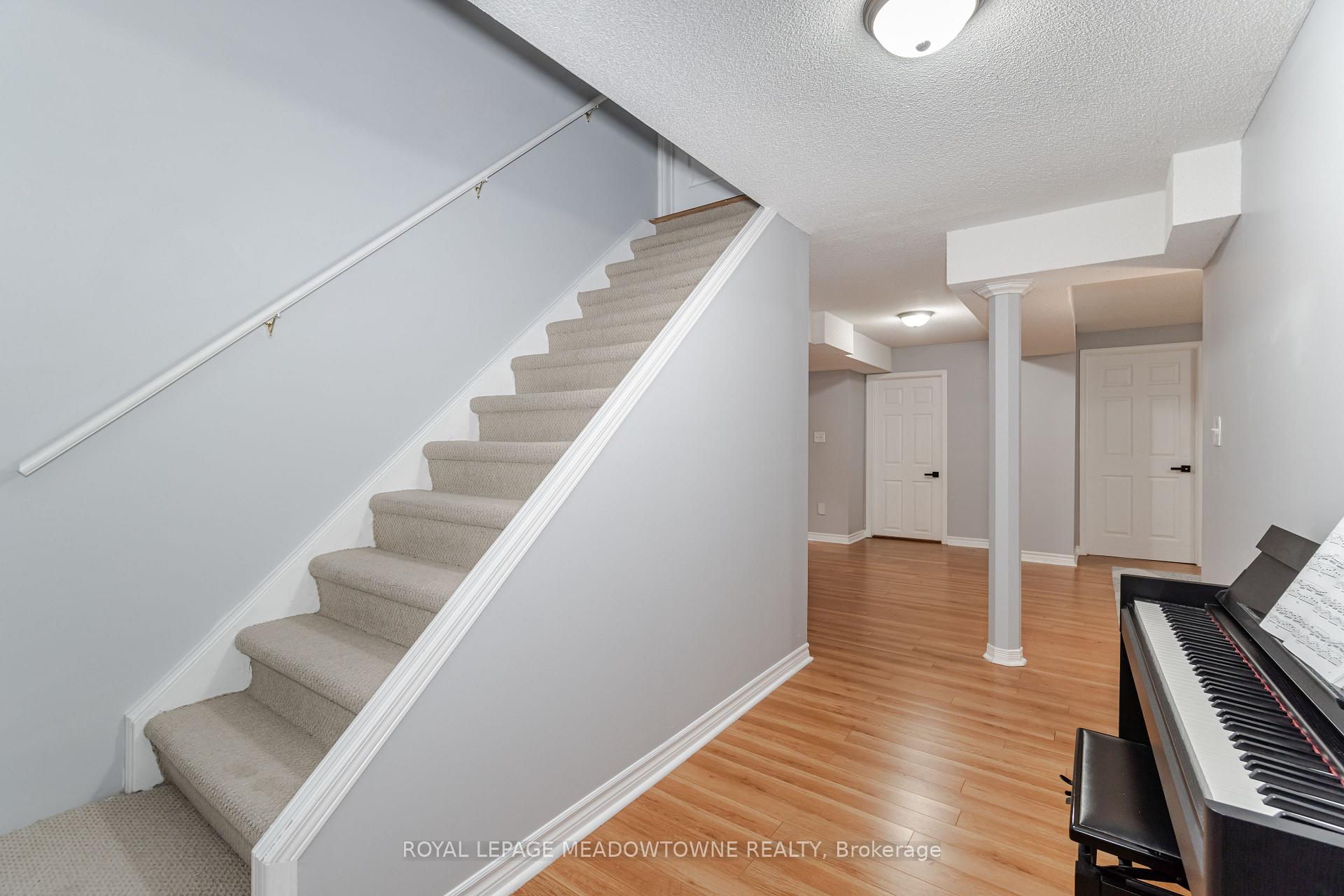 7129 Gillespie Lane, Mississauga, ON L5W1E8 | 4 Bedroom 4 Bathroom Detached House | Image 32