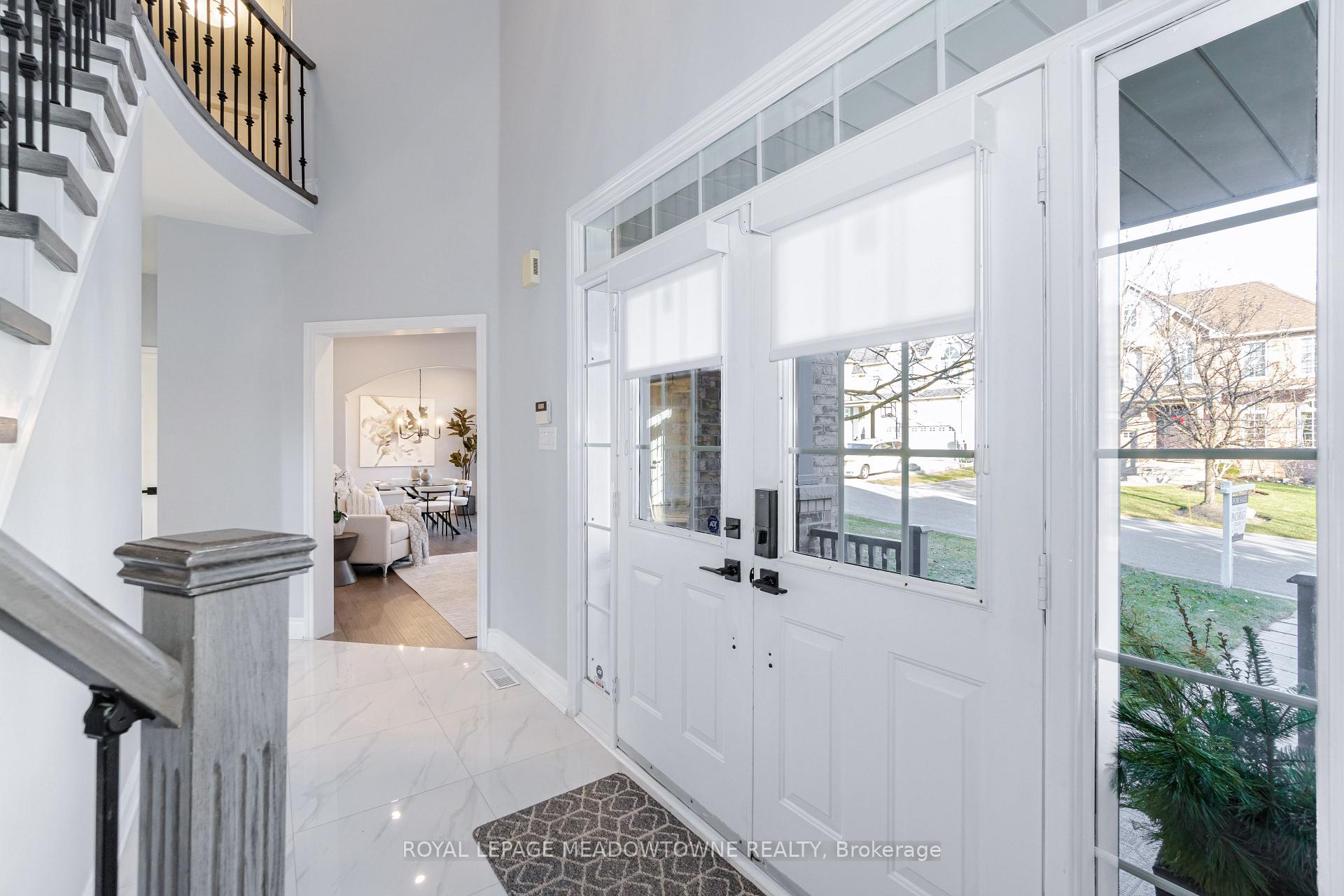 7129 Gillespie Lane, Mississauga, ON L5W1E8 | 4 Bedroom 4 Bathroom Detached House | Image 4