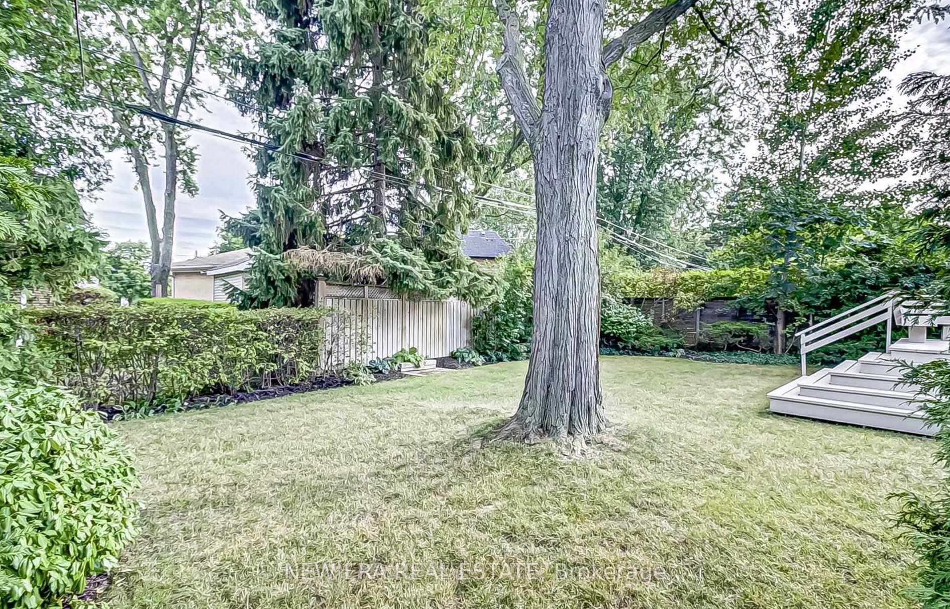 7 Greening Cres, Toronto, ON M9A1N9 | 3 Bedroom 2 Bathroom Detached House | Image 20