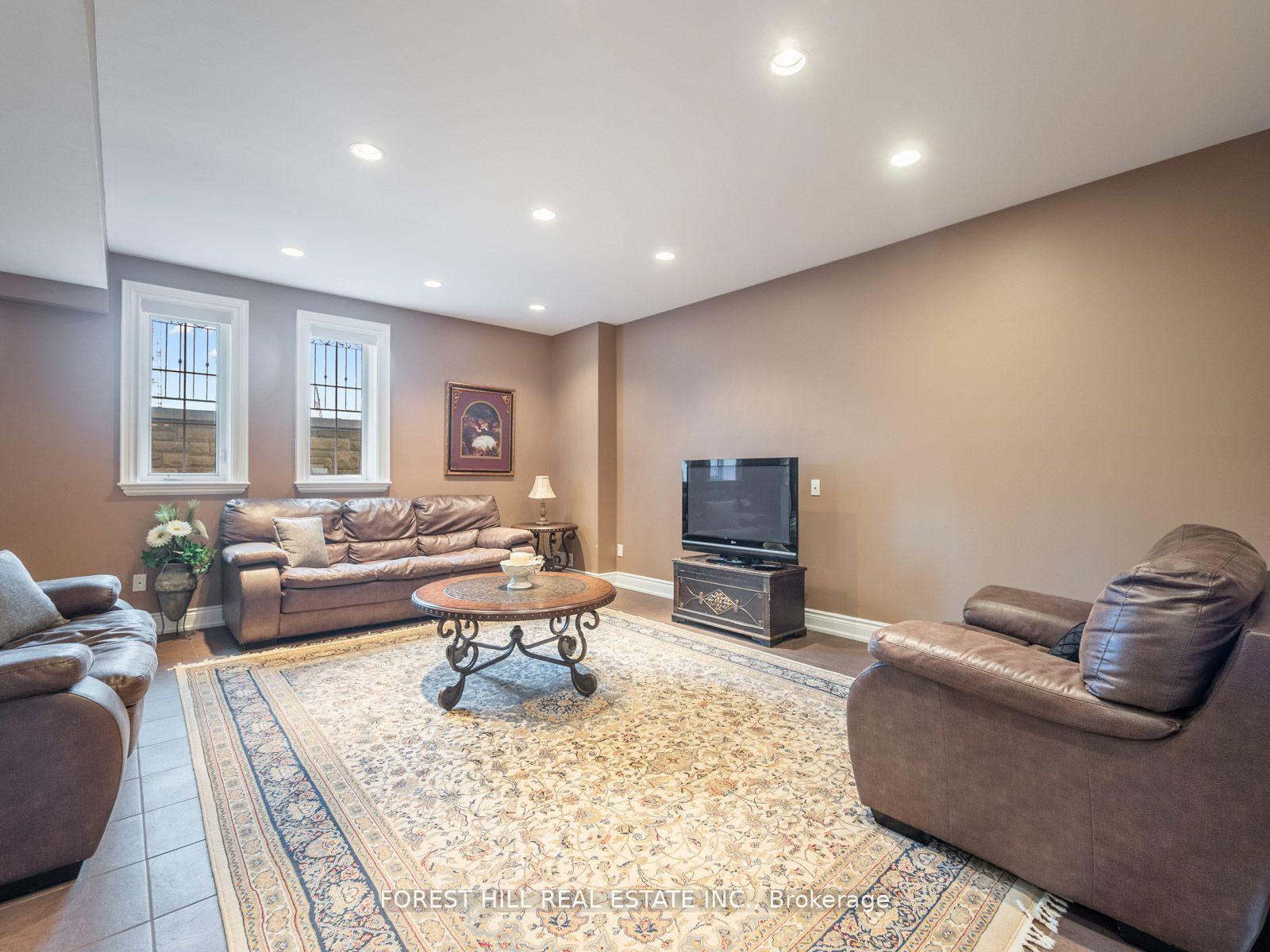 18 Highland Hill, Toronto, ON M6A2P8 | 4 Bedroom 5 Bathroom Detached House | Image 20