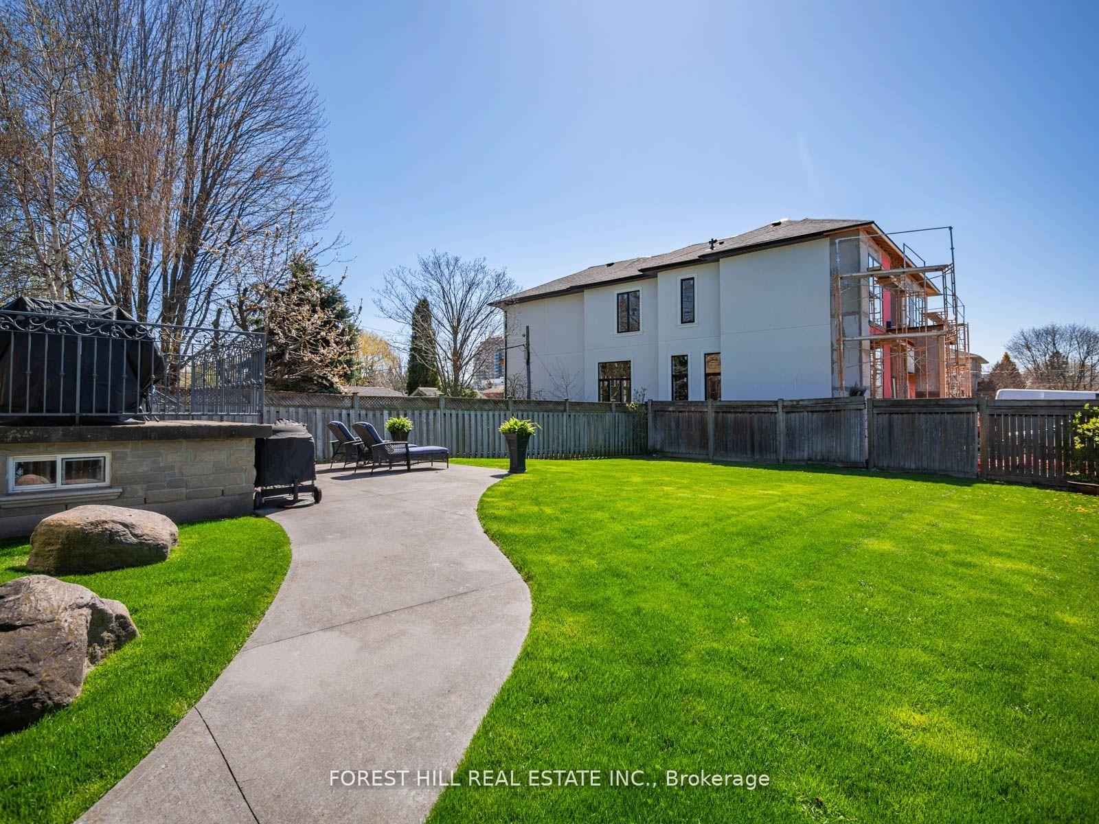 18 Highland Hill, Toronto, ON M6A2P8 | 4 Bedroom 5 Bathroom Detached House | Image 37