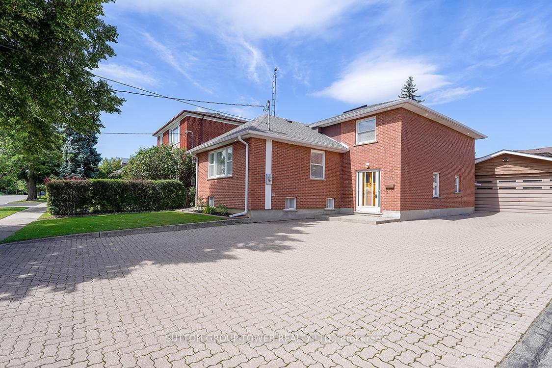 372 Glen Park Ave, Toronto, ON M6B2E5 | 4 Bedroom 3 Bathroom Detached House | Image 2