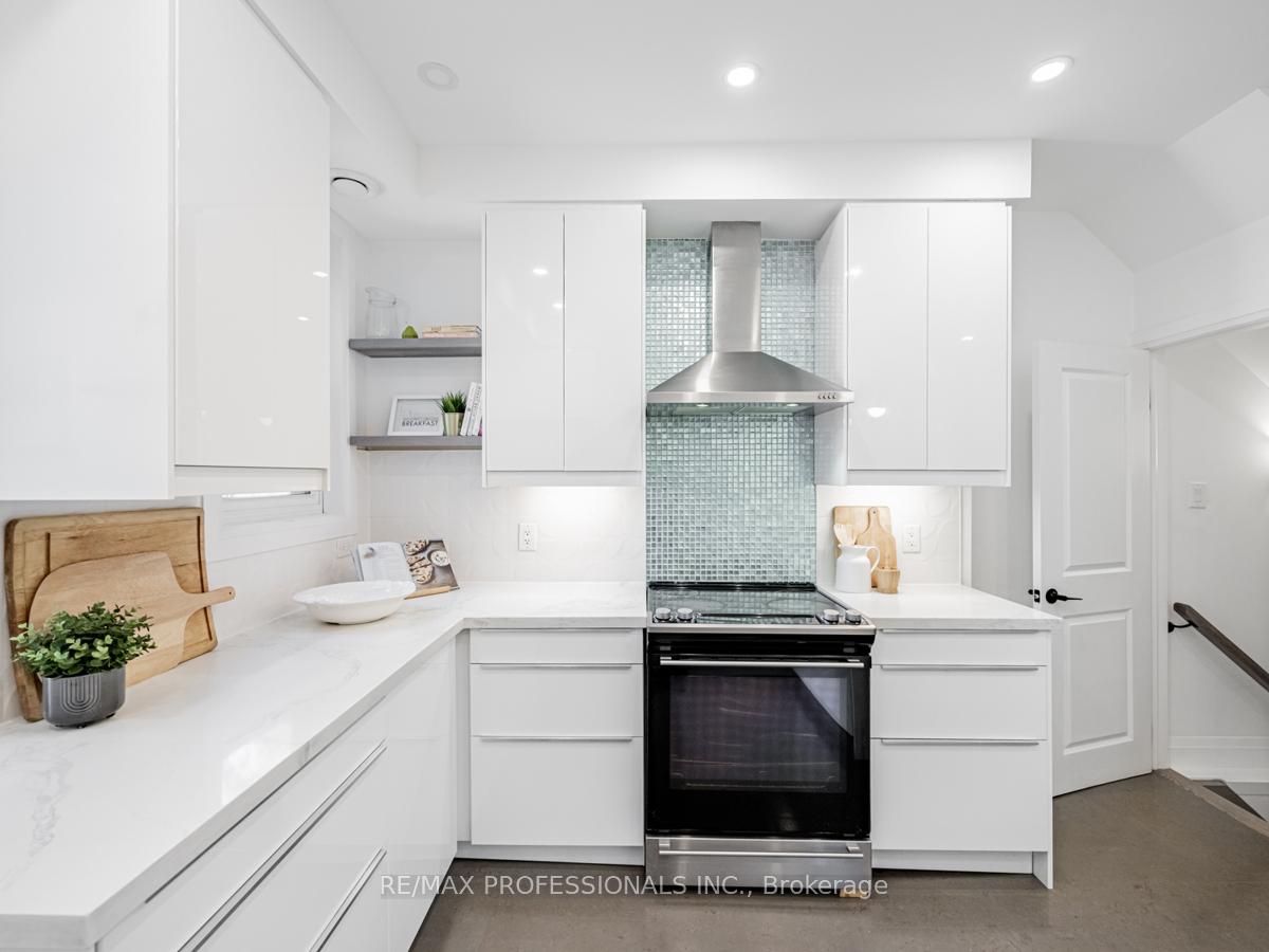 1251 Dufferin St, Toronto, ON M6H4C2 | 3 Bedroom 3 Bathroom Semi-Detached House | Image 12