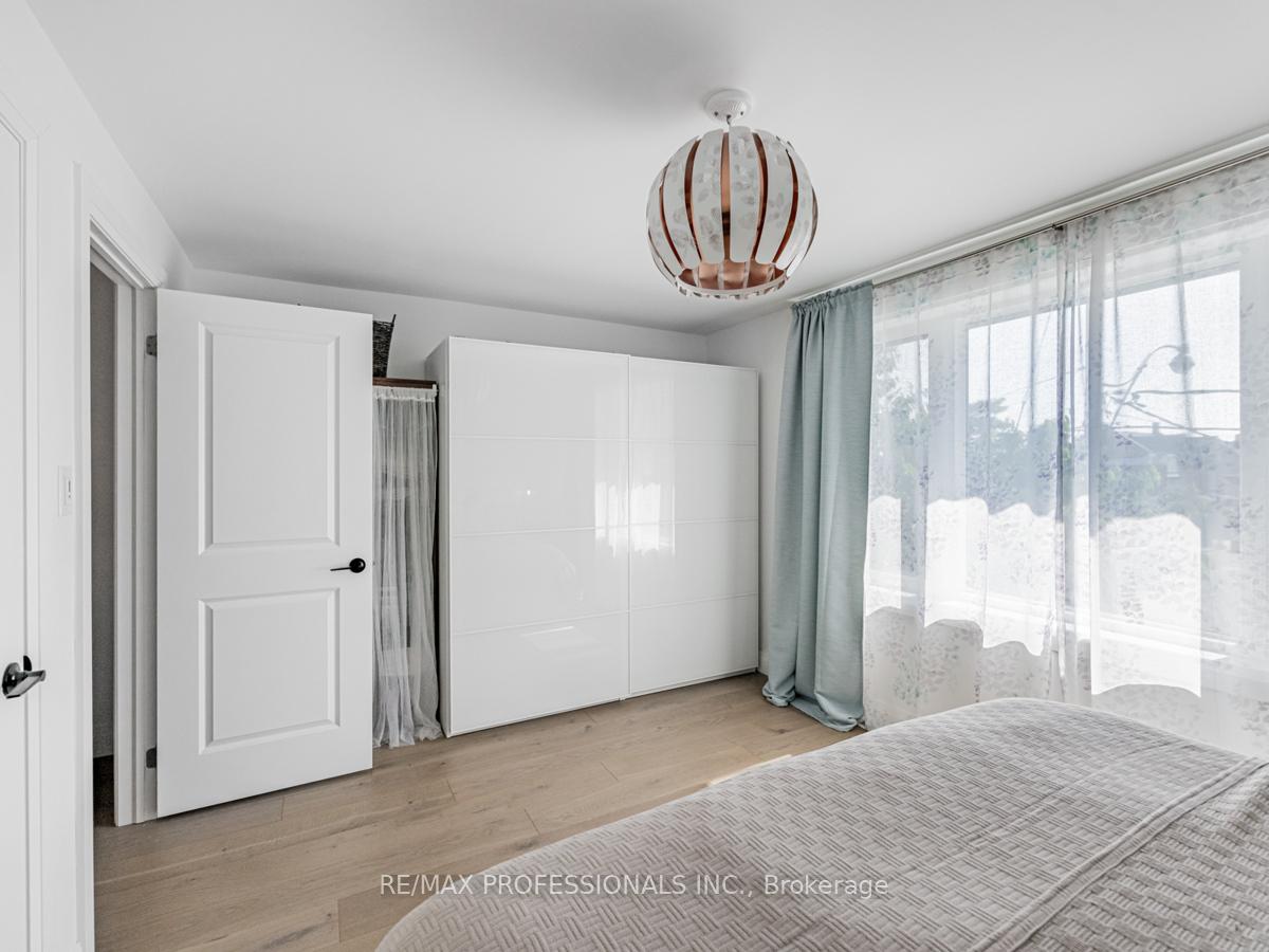 1251 Dufferin St, Toronto, ON M6H4C2 | 3 Bedroom 3 Bathroom Semi-Detached House | Image 19