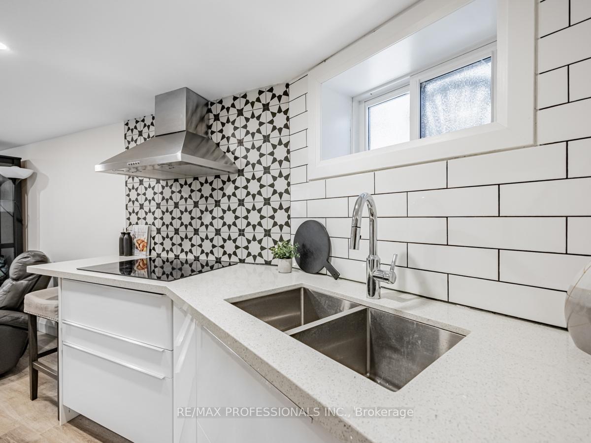 1251 Dufferin St, Toronto, ON M6H4C2 | 3 Bedroom 3 Bathroom Semi-Detached House | Image 22