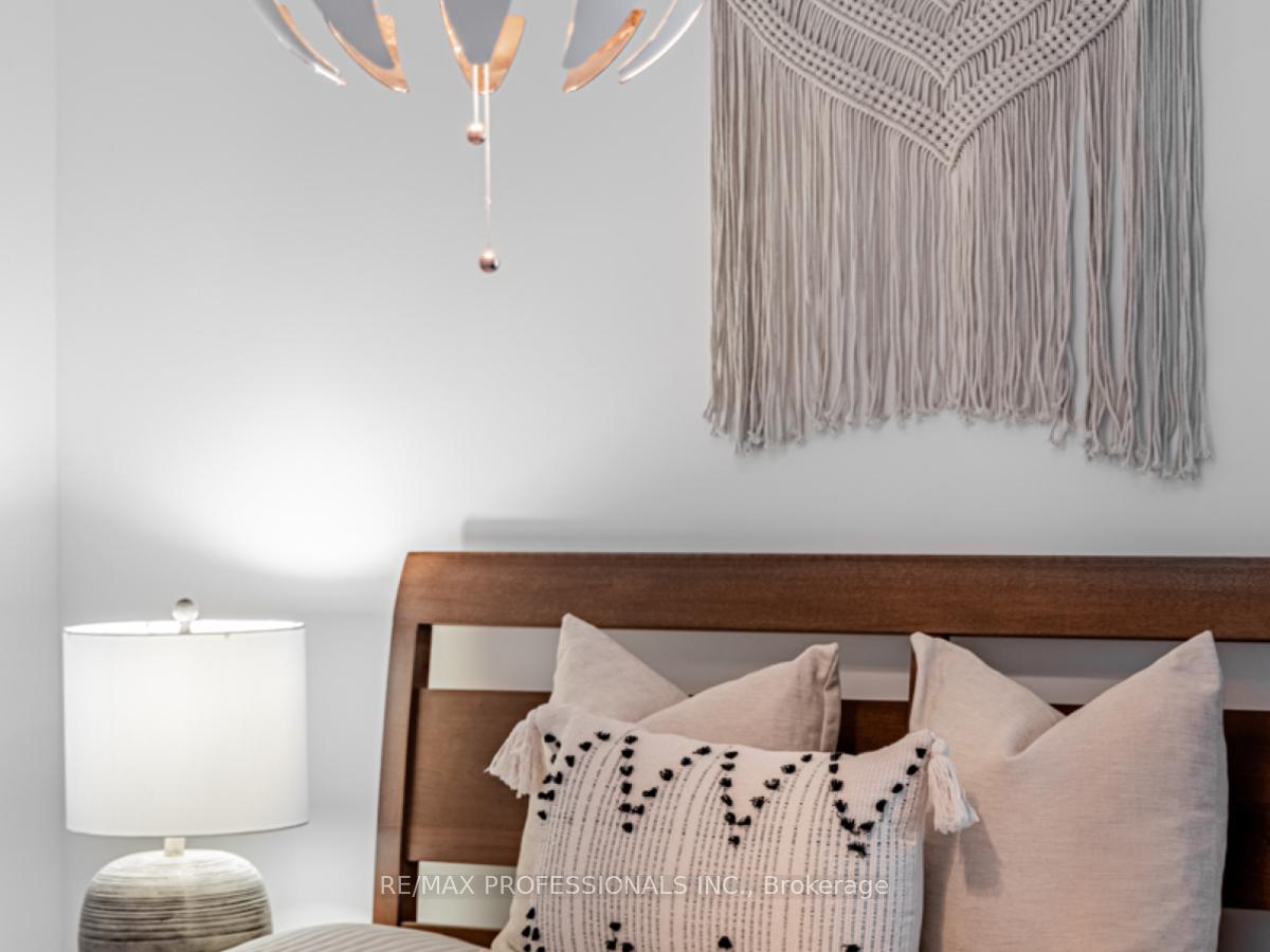 1251 Dufferin St, Toronto, ON M6H4C2 | 3 Bedroom 3 Bathroom Semi-Detached House | Image 34