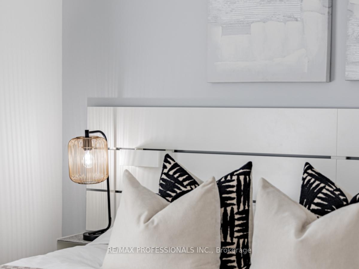 1251 Dufferin St, Toronto, ON M6H4C2 | 3 Bedroom 3 Bathroom Semi-Detached House | Image 35