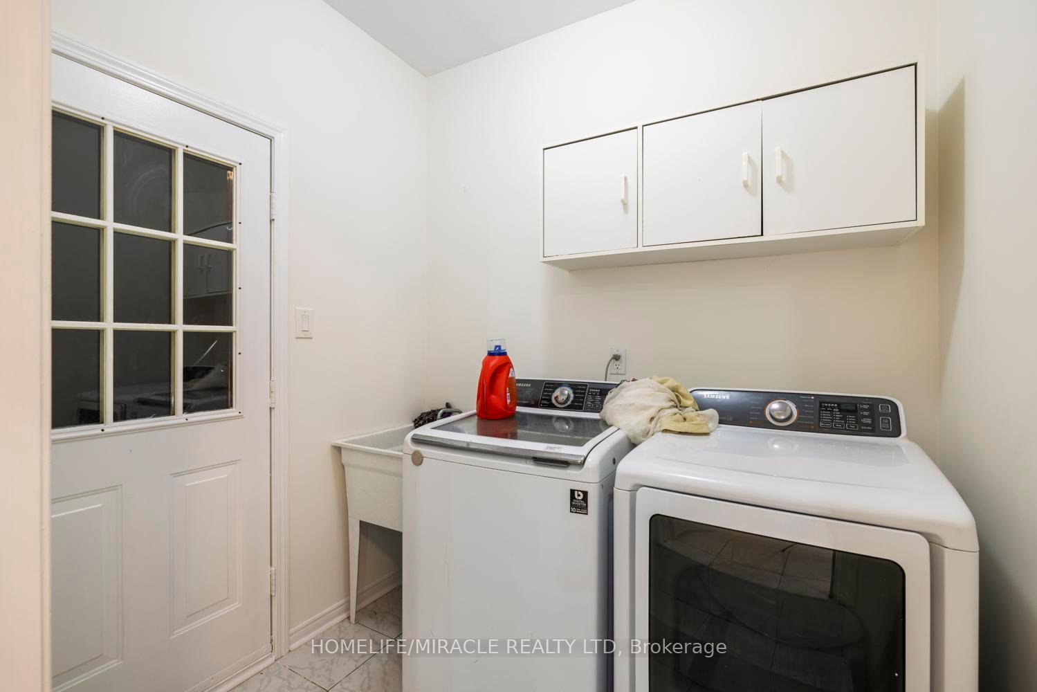 6405 Valiant Hts, Mississauga, ON L5W1E2 | 4 Bedroom 4 Bathroom Detached House | Image 12