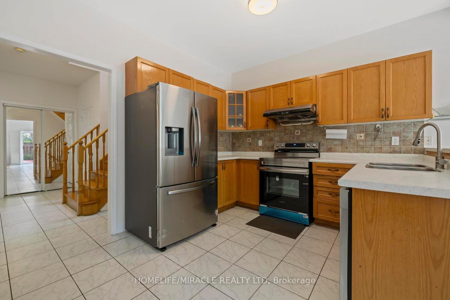 6405 Valiant Hts, Mississauga, ON L5W1E2 | 4 Bedroom 4 Bathroom Detached House | Image 15