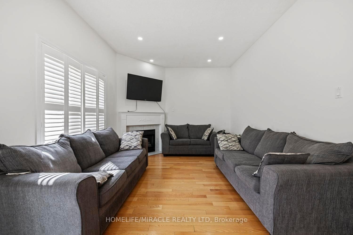 6405 Valiant Hts, Mississauga, ON L5W1E2 | 4 Bedroom 4 Bathroom Detached House | Image 17