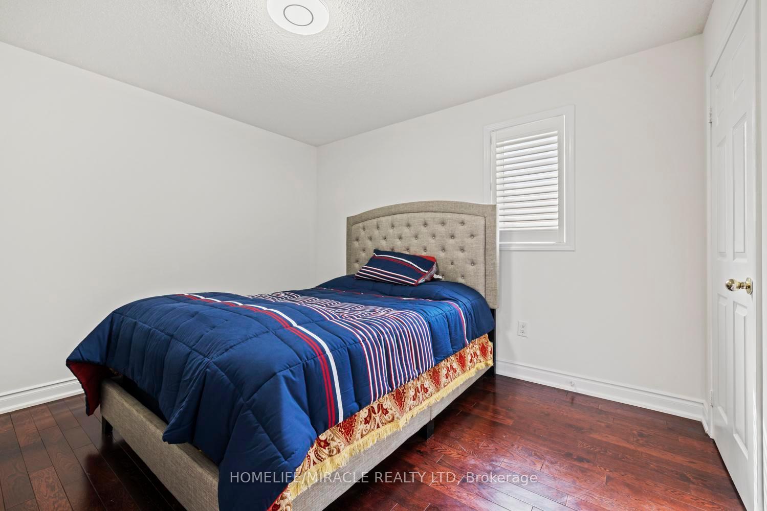 6405 Valiant Hts, Mississauga, ON L5W1E2 | 4 Bedroom 4 Bathroom Detached House | Image 20