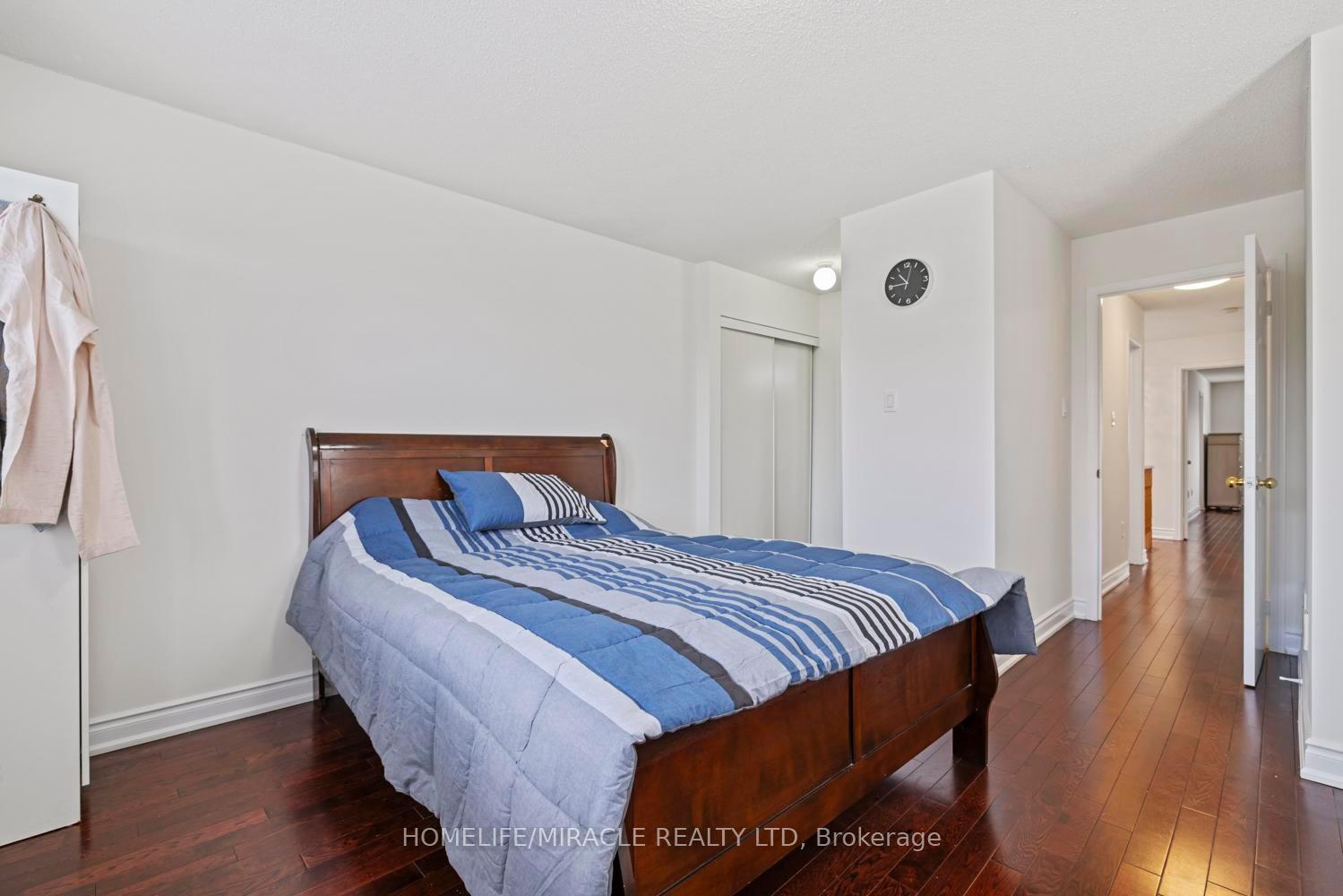 6405 Valiant Hts, Mississauga, ON L5W1E2 | 4 Bedroom 4 Bathroom Detached House | Image 24