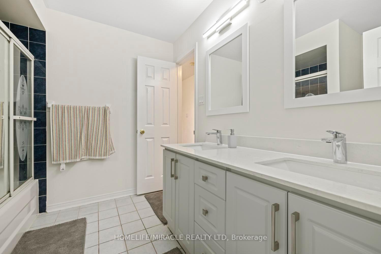 6405 Valiant Hts, Mississauga, ON L5W1E2 | 4 Bedroom 4 Bathroom Detached House | Image 26