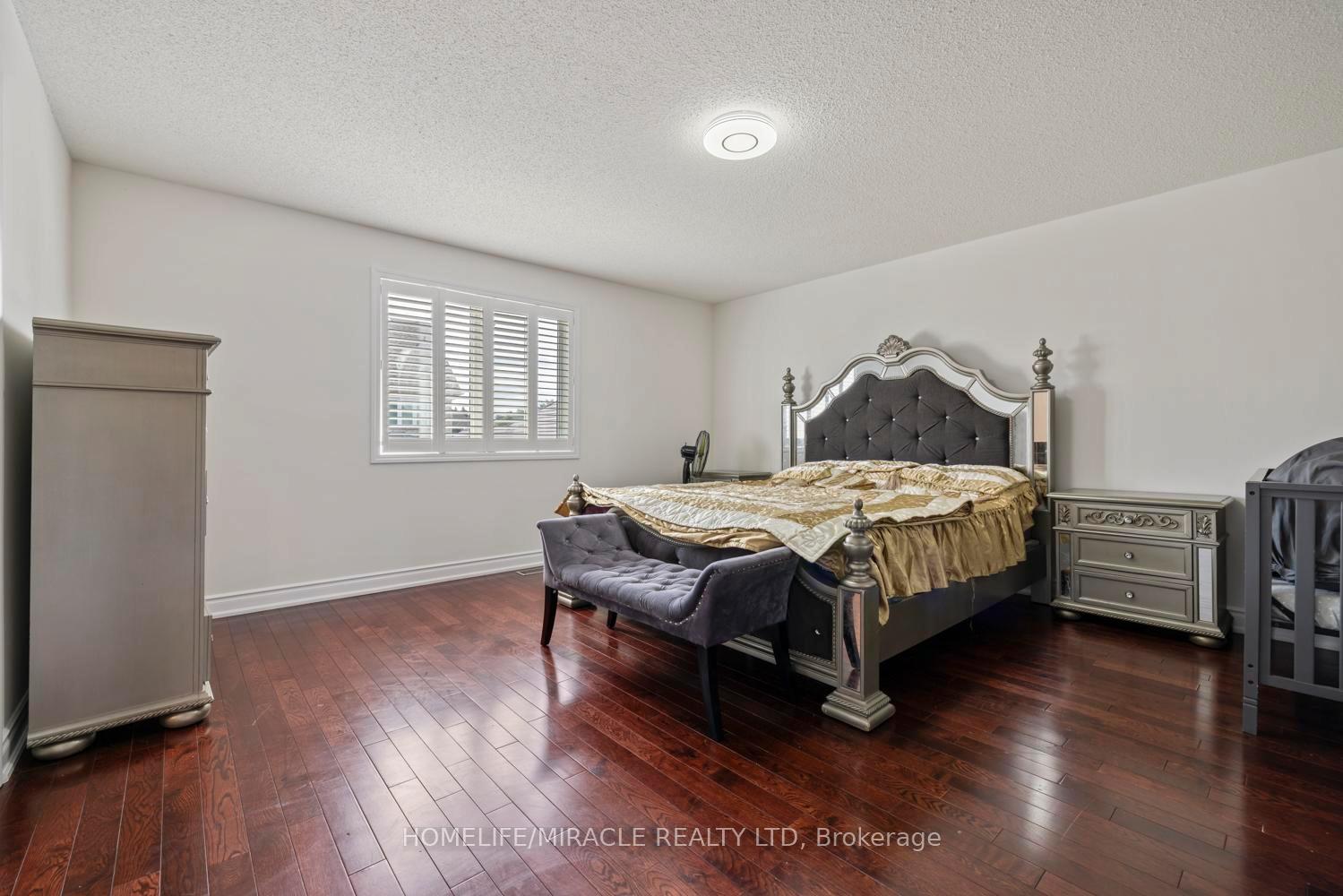 6405 Valiant Hts, Mississauga, ON L5W1E2 | 4 Bedroom 4 Bathroom Detached House | Image 28