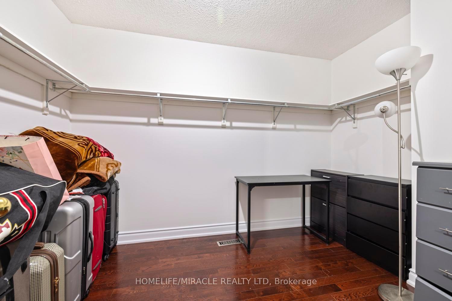 6405 Valiant Hts, Mississauga, ON L5W1E2 | 4 Bedroom 4 Bathroom Detached House | Image 32