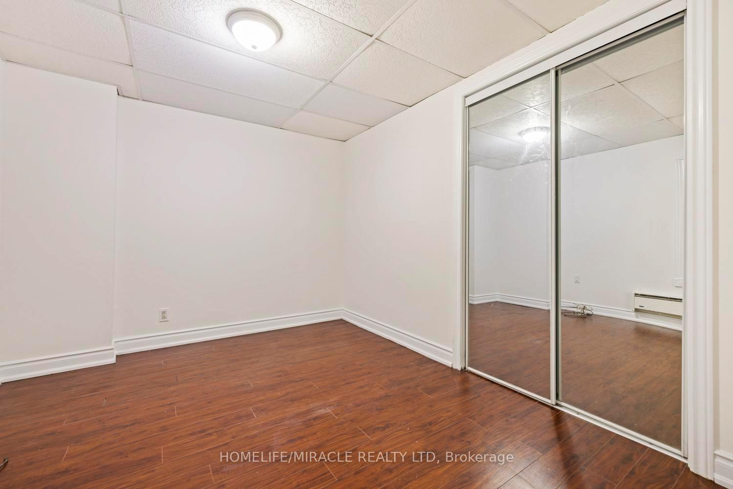 6405 Valiant Hts, Mississauga, ON L5W1E2 | 4 Bedroom 4 Bathroom Detached House | Image 39