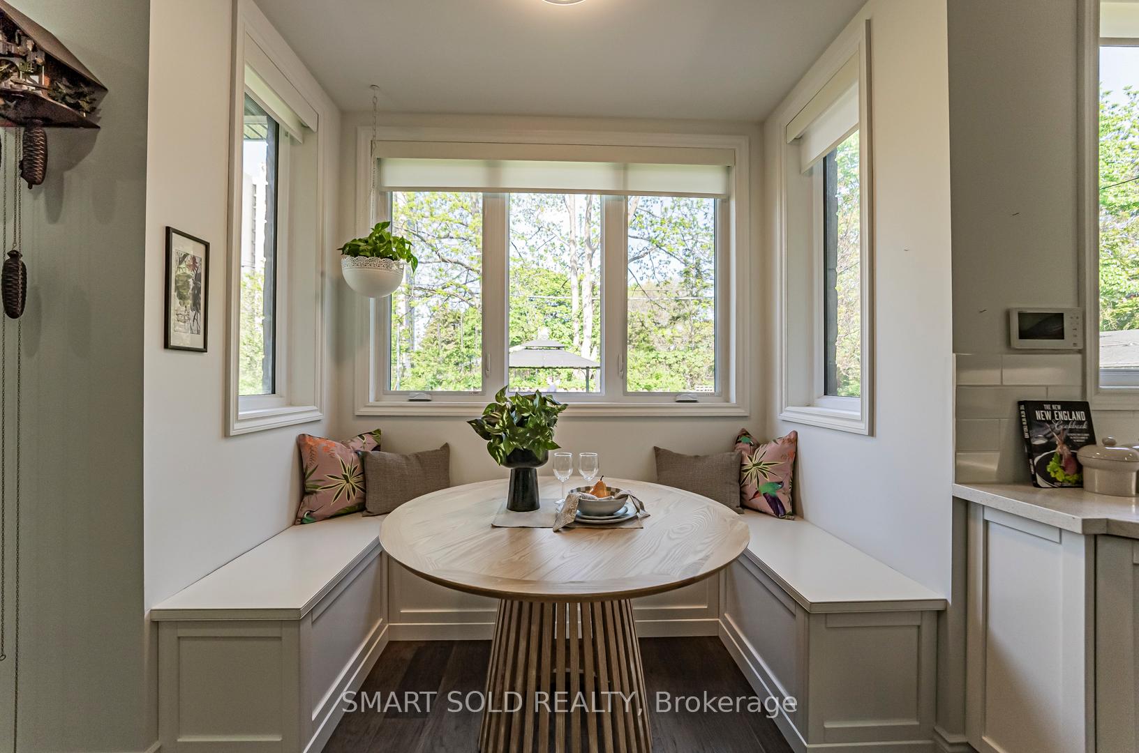 21 Harold St, Toronto, ON M8Z3R4 | 3 Bedroom 4 Bathroom Detached House | Image 10