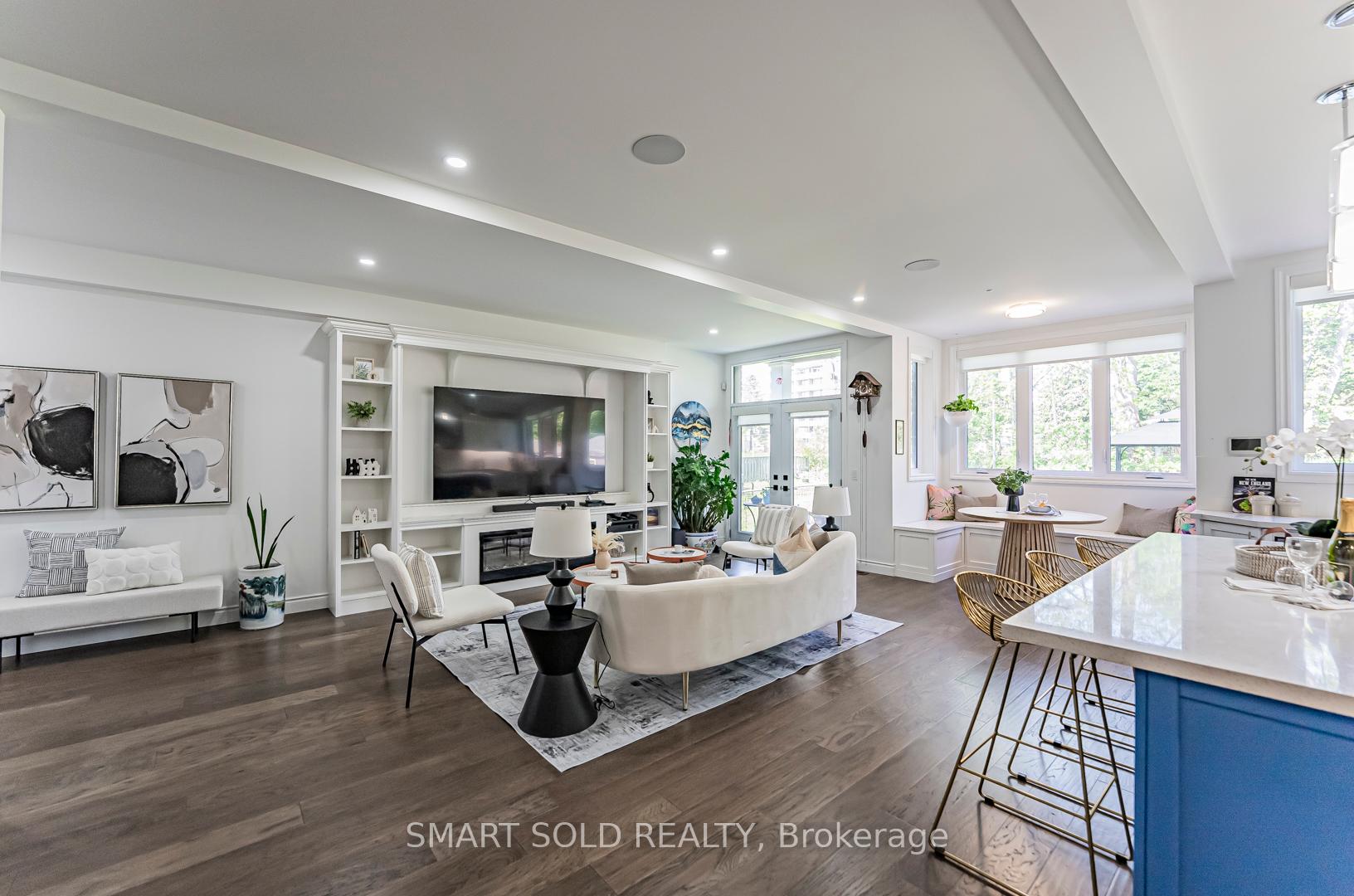 21 Harold St, Toronto, ON M8Z3R4 | 3 Bedroom 4 Bathroom Detached House | Image 5