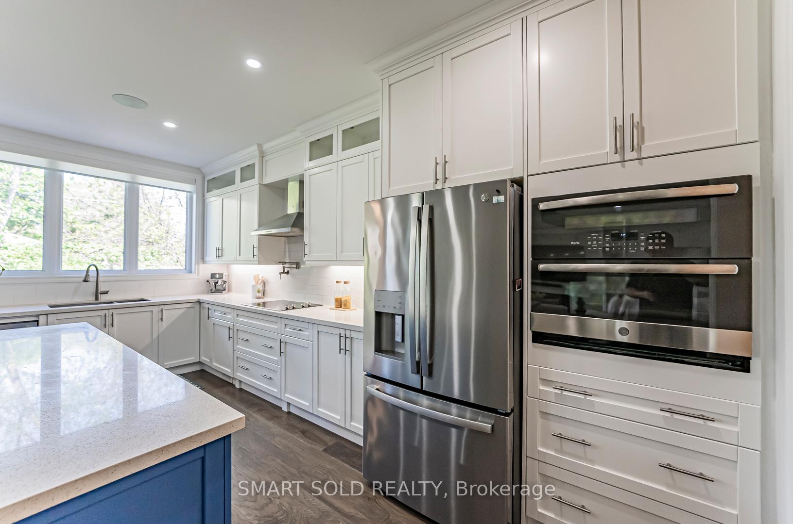 21 Harold St, Toronto, ON M8Z3R4 | 3 Bedroom 4 Bathroom Detached House | Image 7