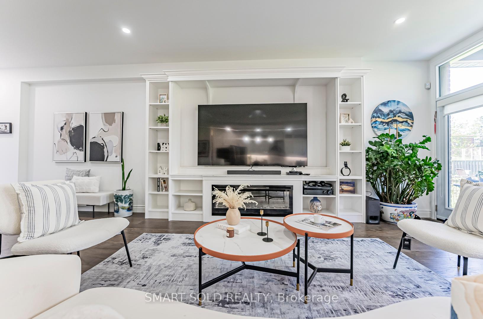 21 Harold St, Toronto, ON M8Z3R4 | 3 Bedroom 4 Bathroom Detached House | Image 9