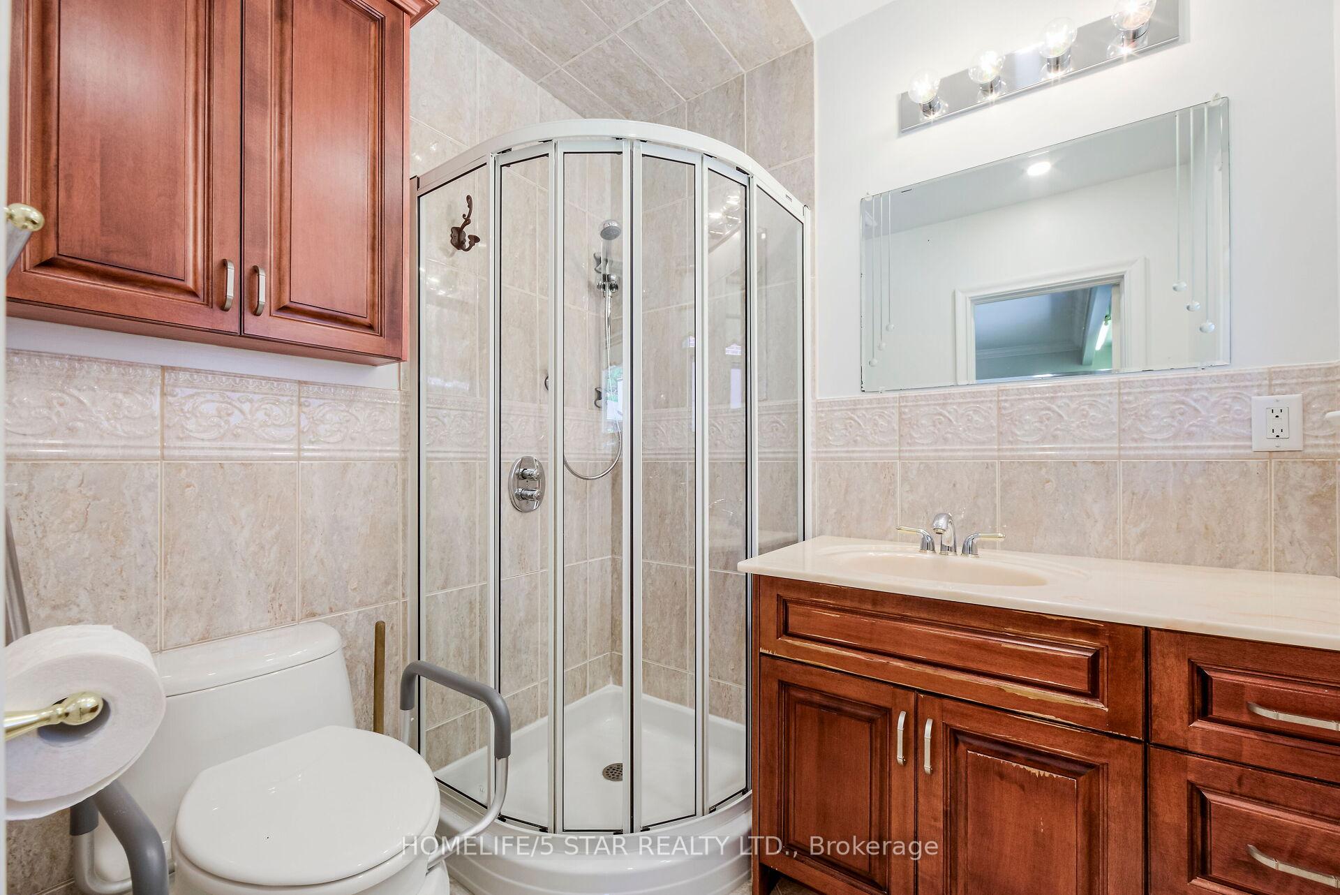 65 Ravensbourne Cres, Toronto, ON M9A2B1 | 3 Bedroom 3 Bathroom Detached House | Image 18