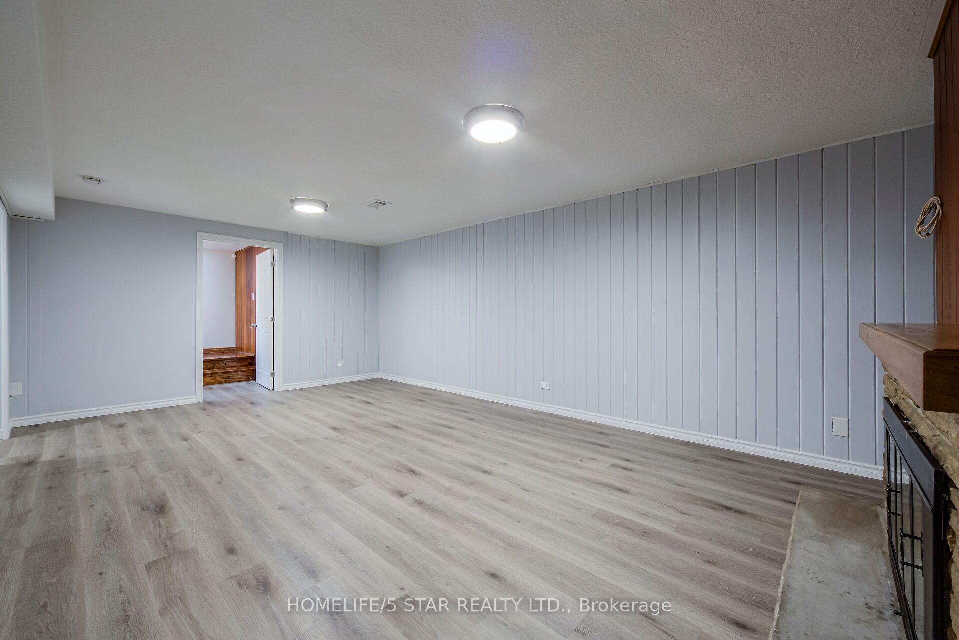 65 Ravensbourne Cres, Toronto, ON M9A2B1 | 3 Bedroom 3 Bathroom Detached House | Image 24