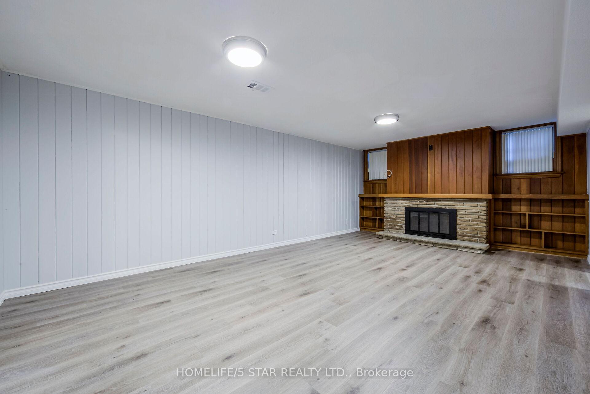 65 Ravensbourne Cres, Toronto, ON M9A2B1 | 3 Bedroom 3 Bathroom Detached House | Image 25