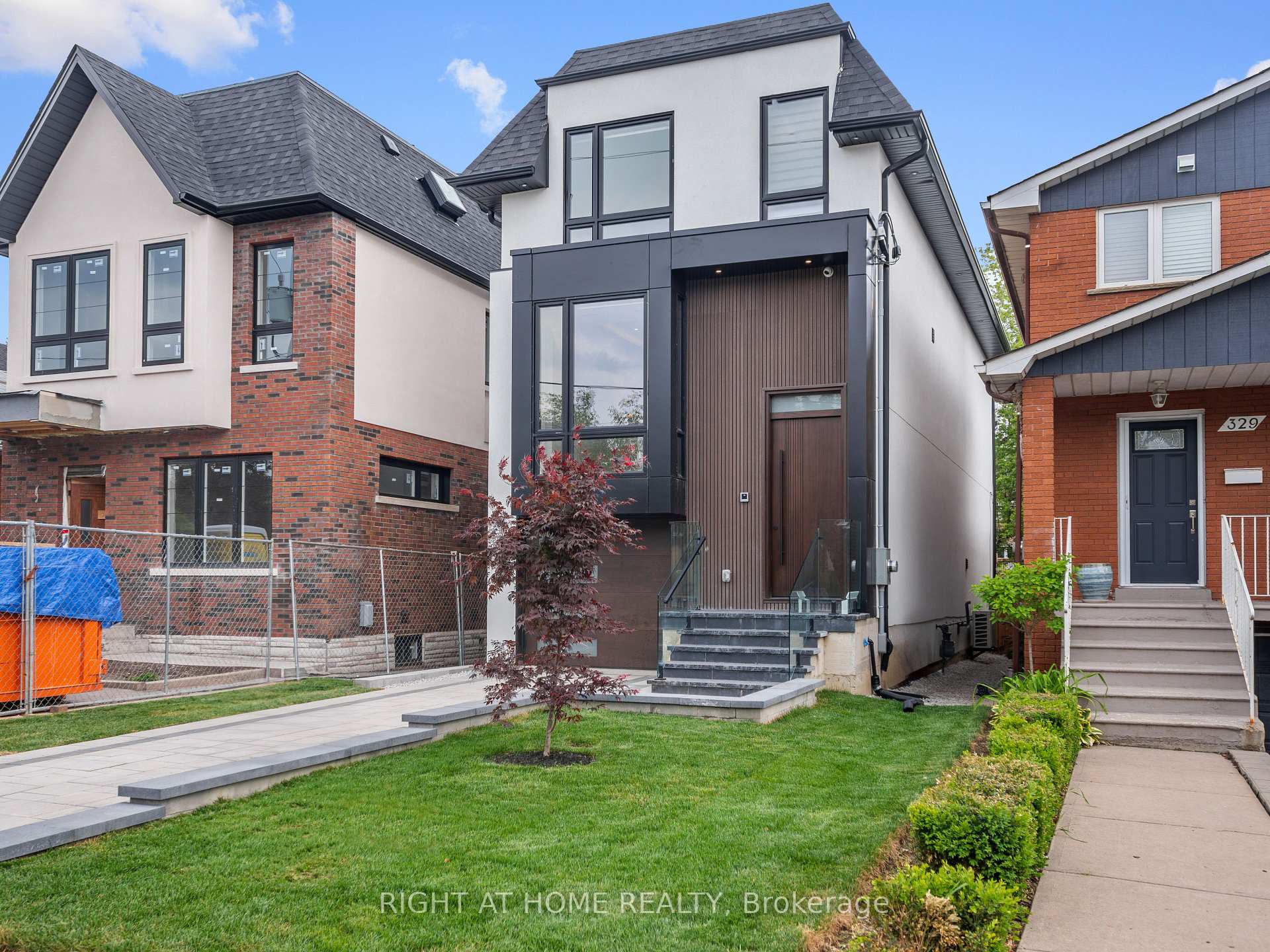 327 Melrose St, Toronto, ON M8Z1G7 | 3 Bedroom 5 Bathroom Detached House | Image 2